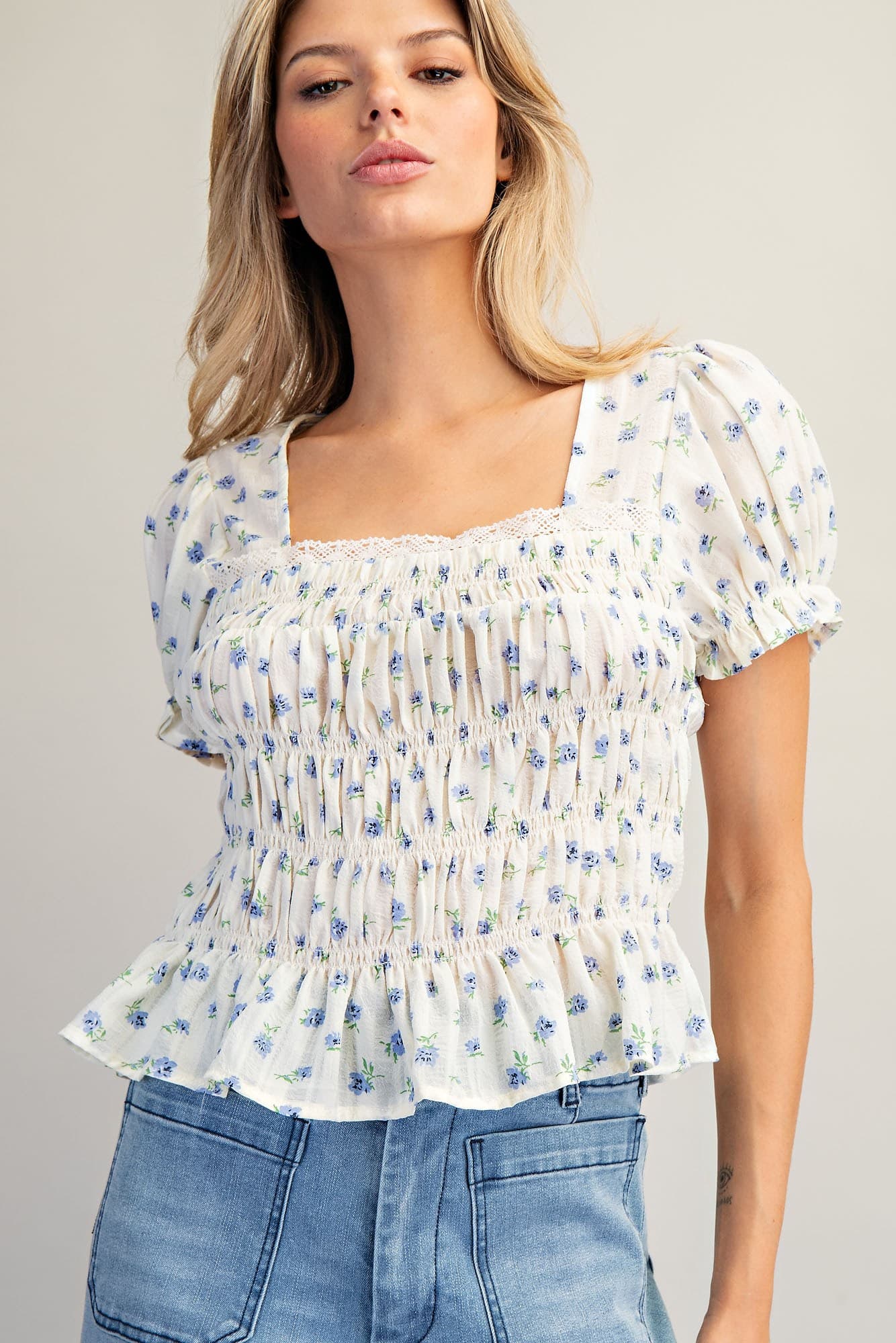 TH15483 - CORNFLOWER CREAM