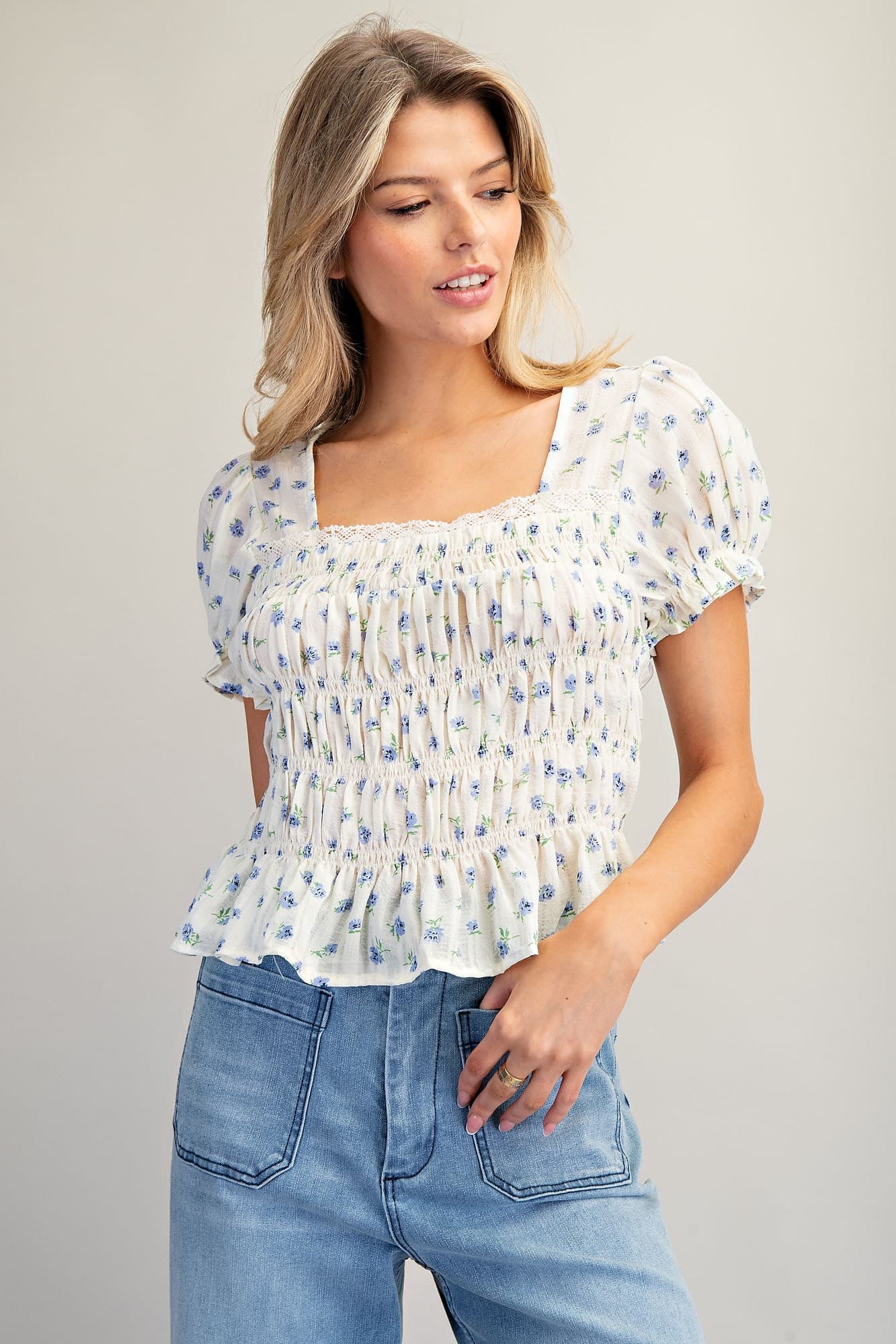TH15483 - CORNFLOWER CREAM