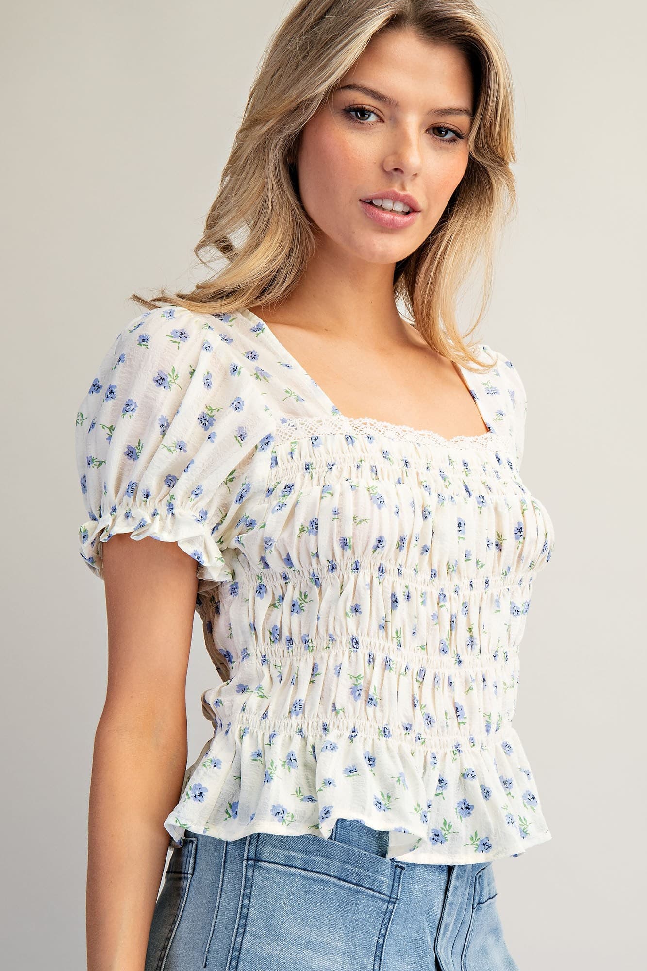 TH15483 - CORNFLOWER CREAM