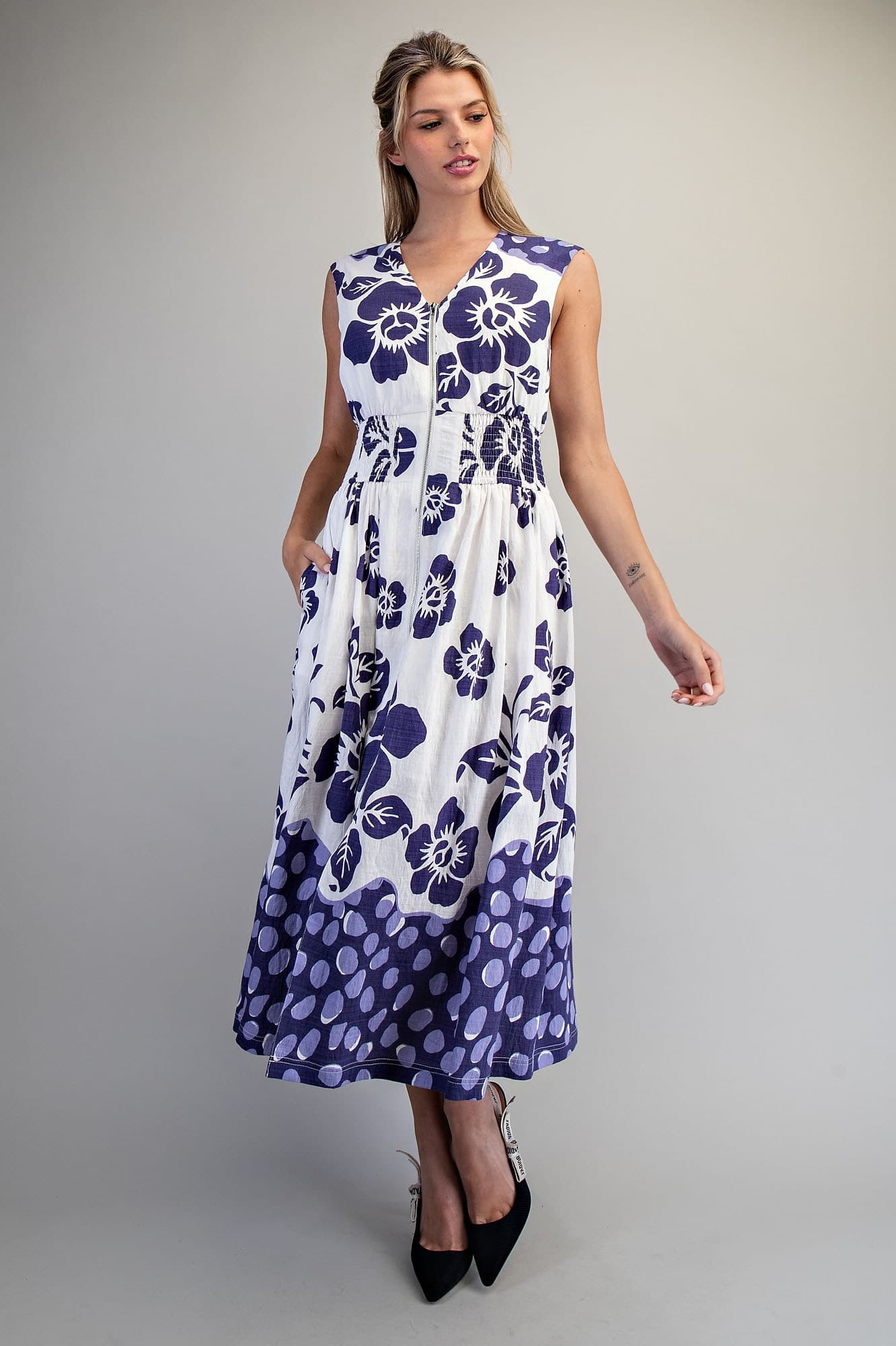 DH15555 - GRAPE