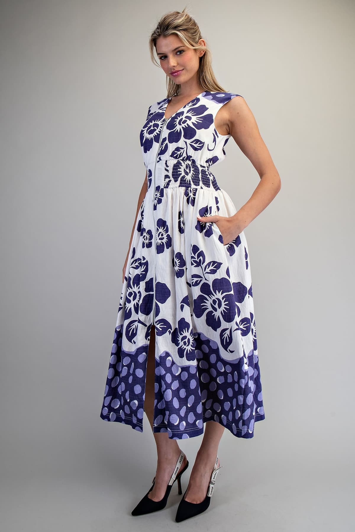 DH15555 - GRAPE