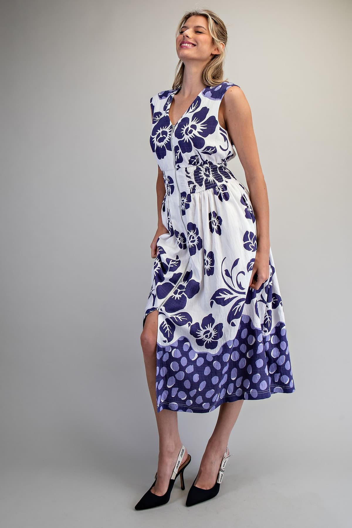 DH15555 - GRAPE