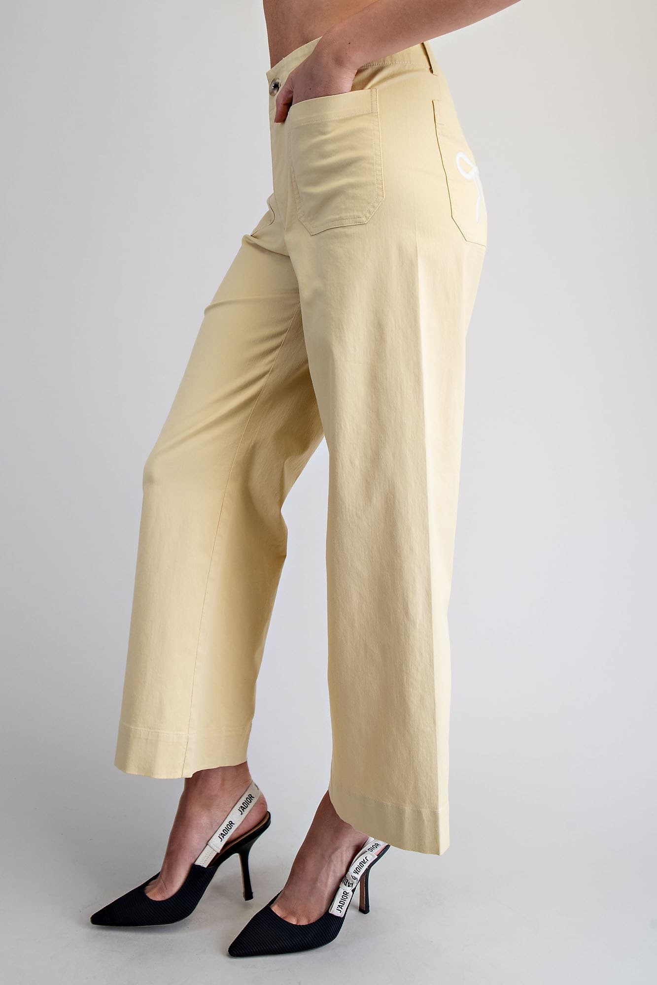 PH15644 - BUTTER YELLOW