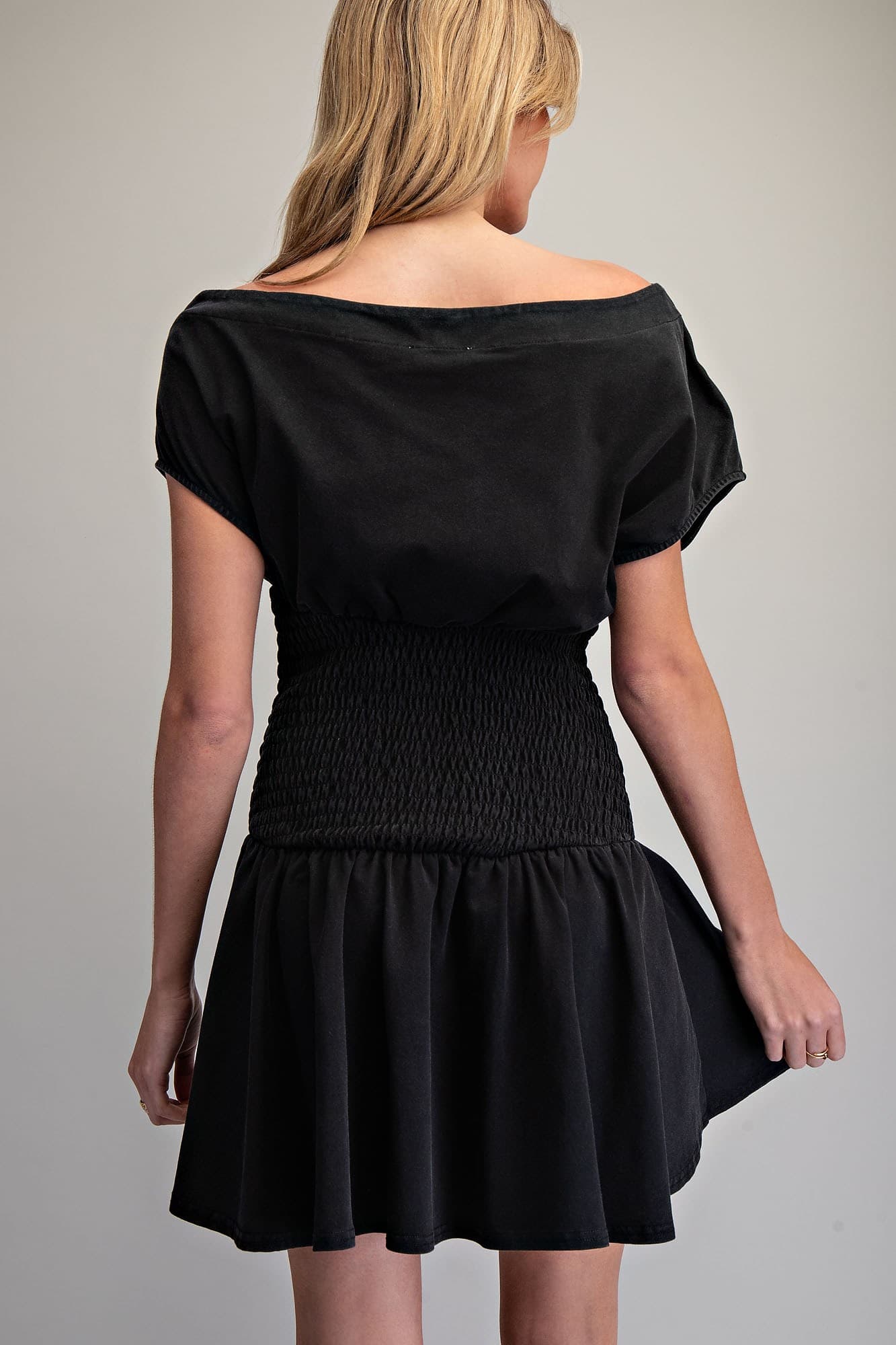 DK14904 - ASH BLACK