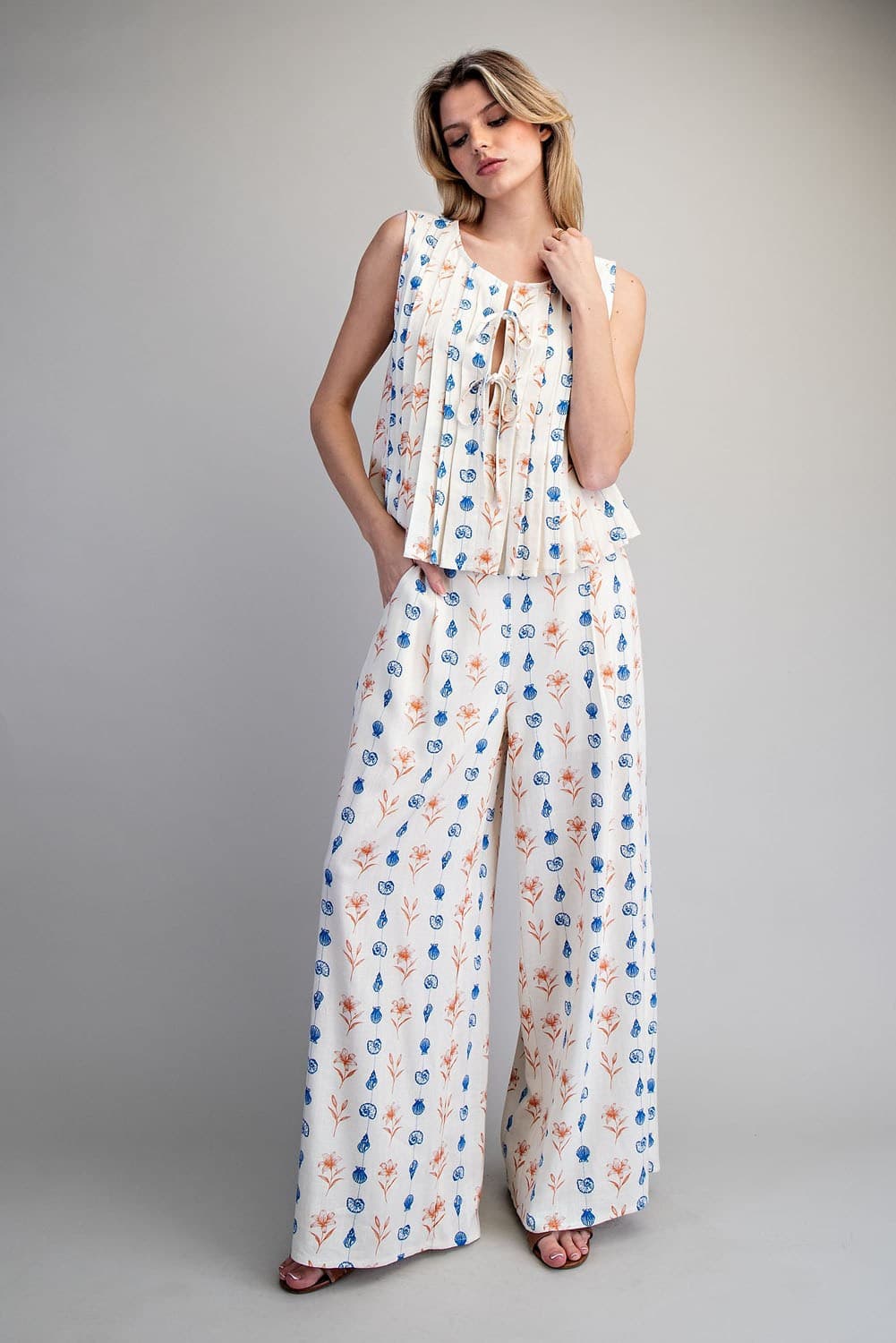 PH15479 - CORAL COAST