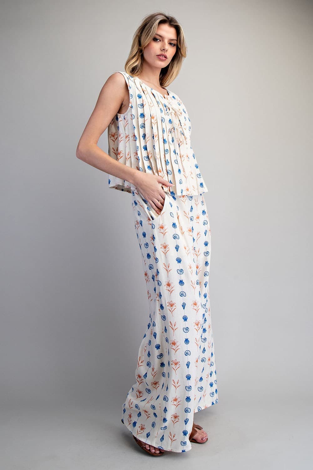 PH15479 - CORAL COAST