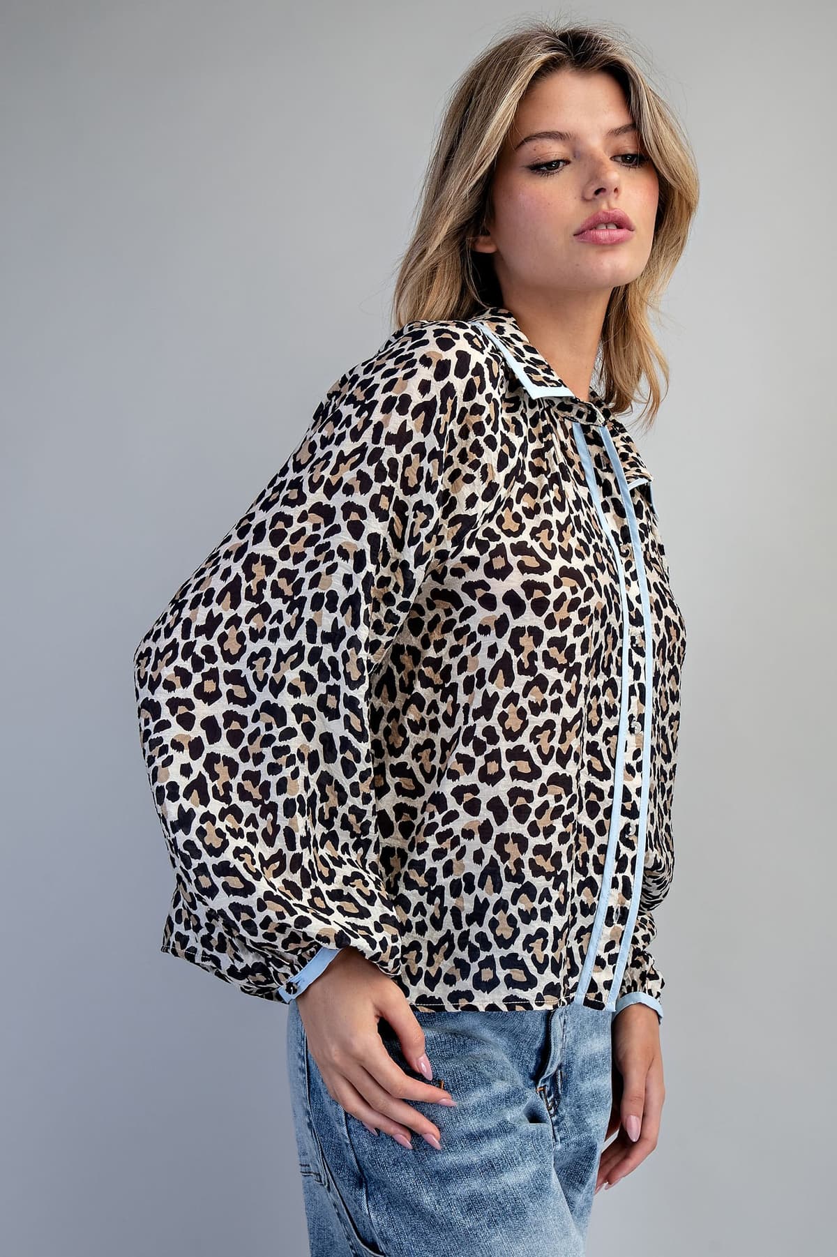 TK16074 - LEOPARD