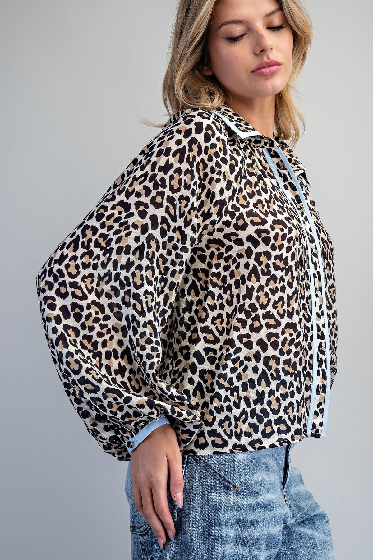 TK16074 - LEOPARD