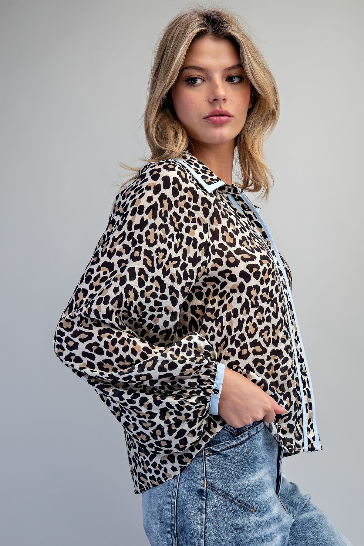 TK16074 - LEOPARD