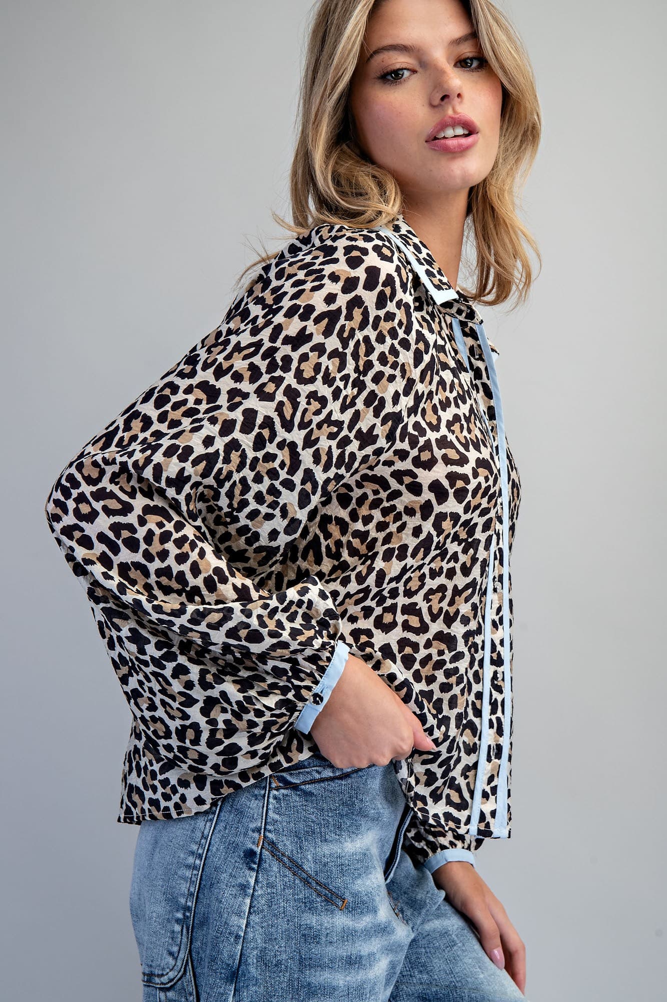 TK16074 - LEOPARD