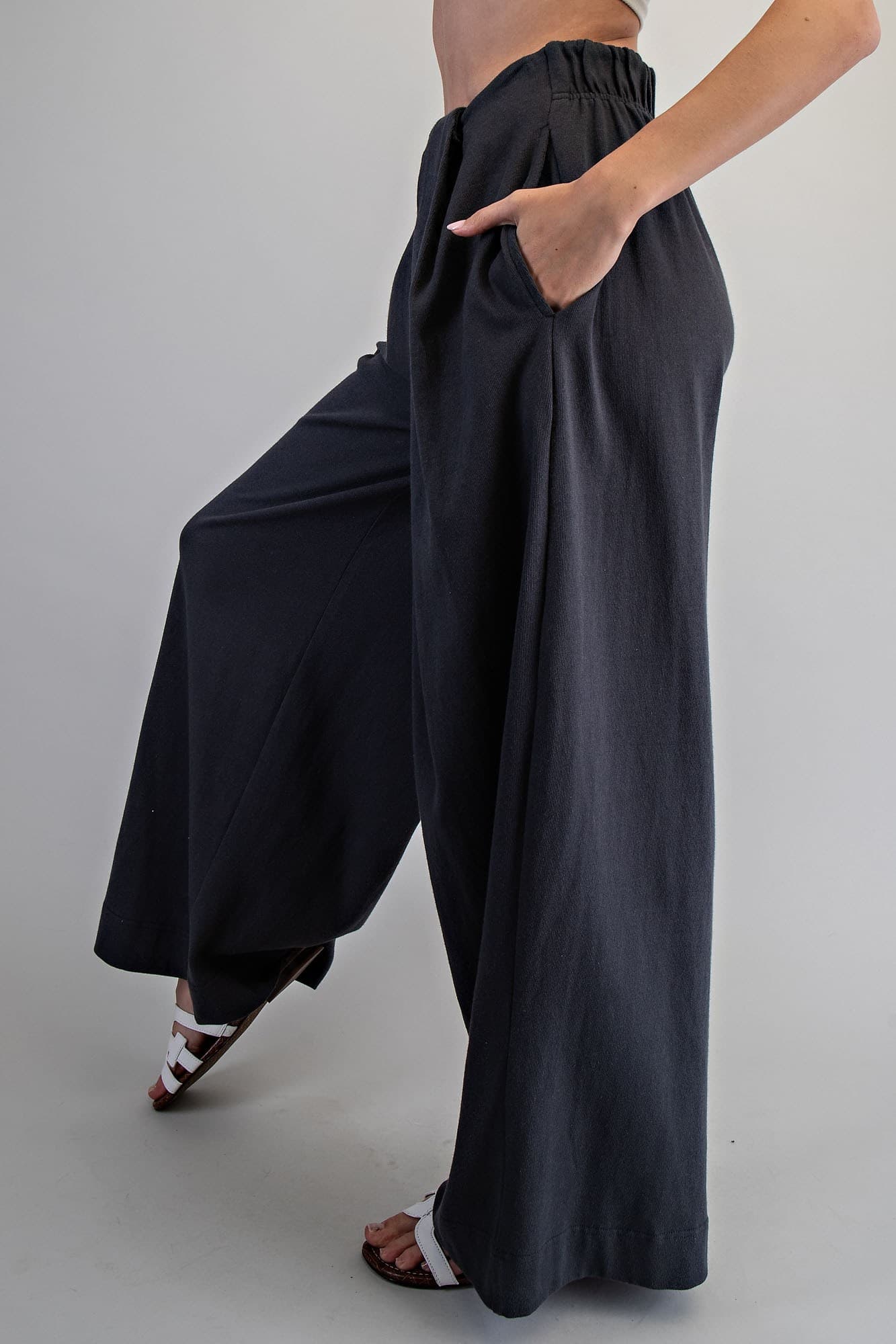PK16006 - ASH BLACK