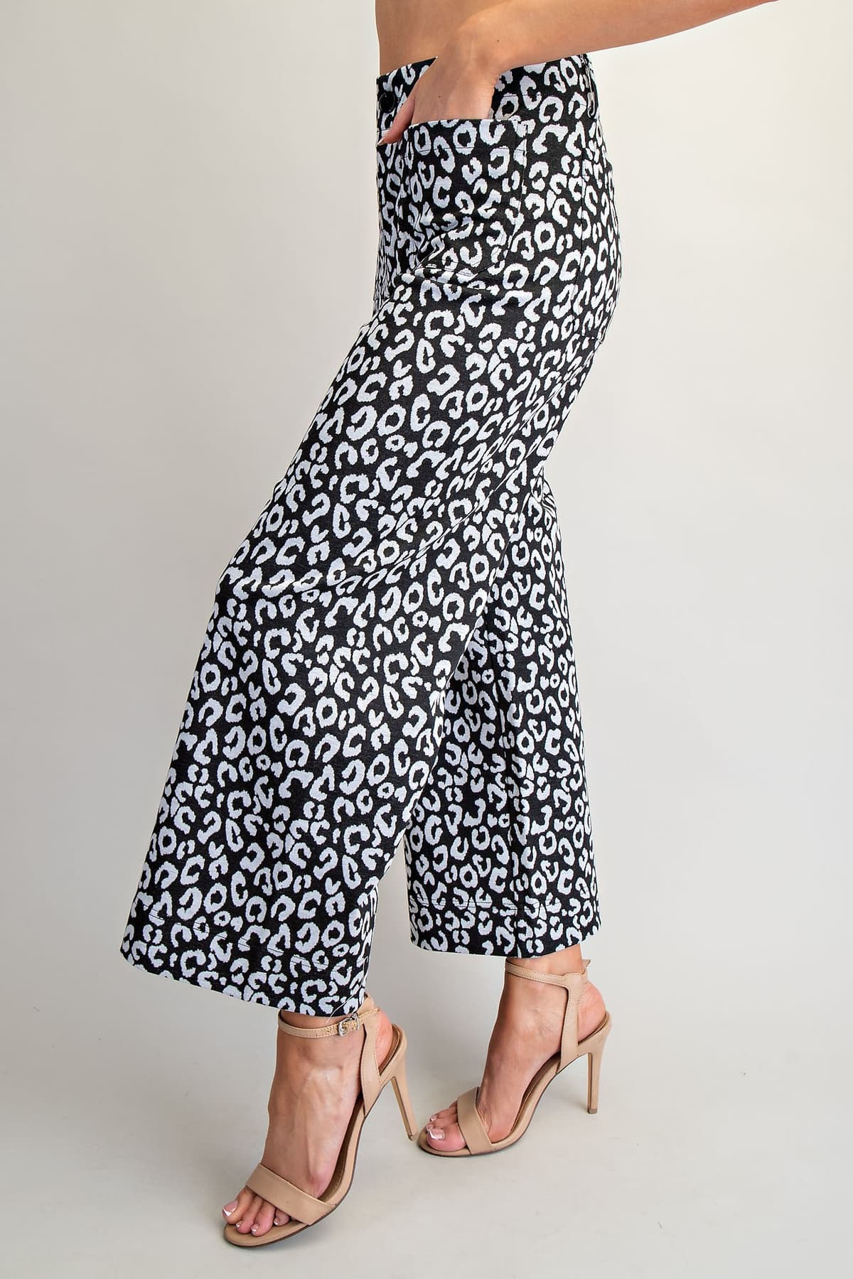 PK16197 - BLACK