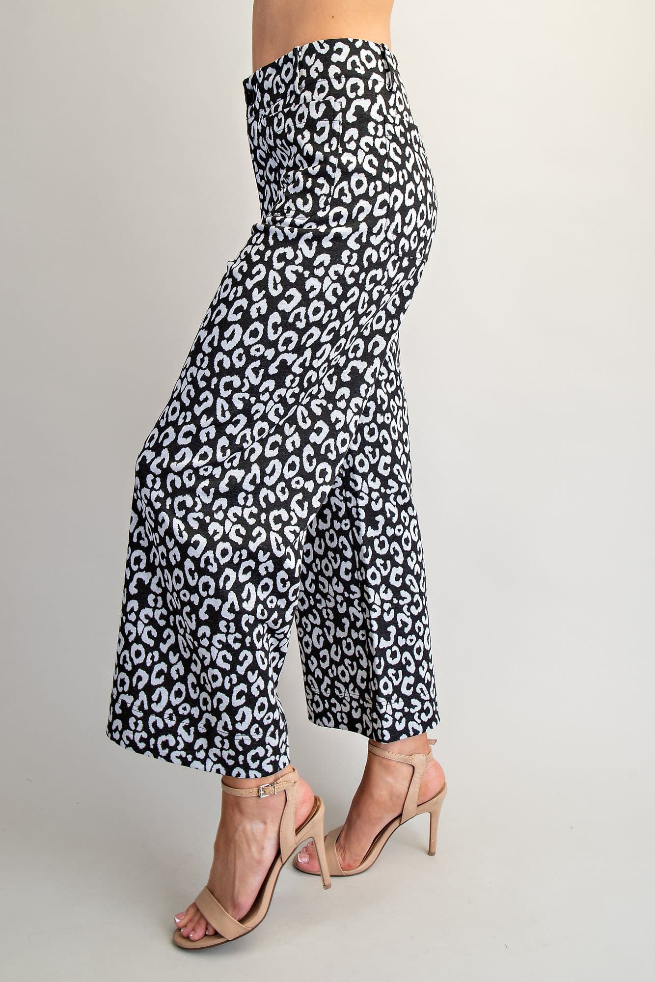 PK16197 - BLACK