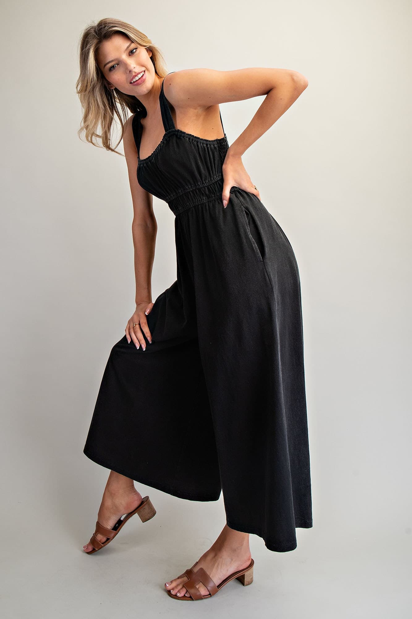 BK16142 - ASH BLACK