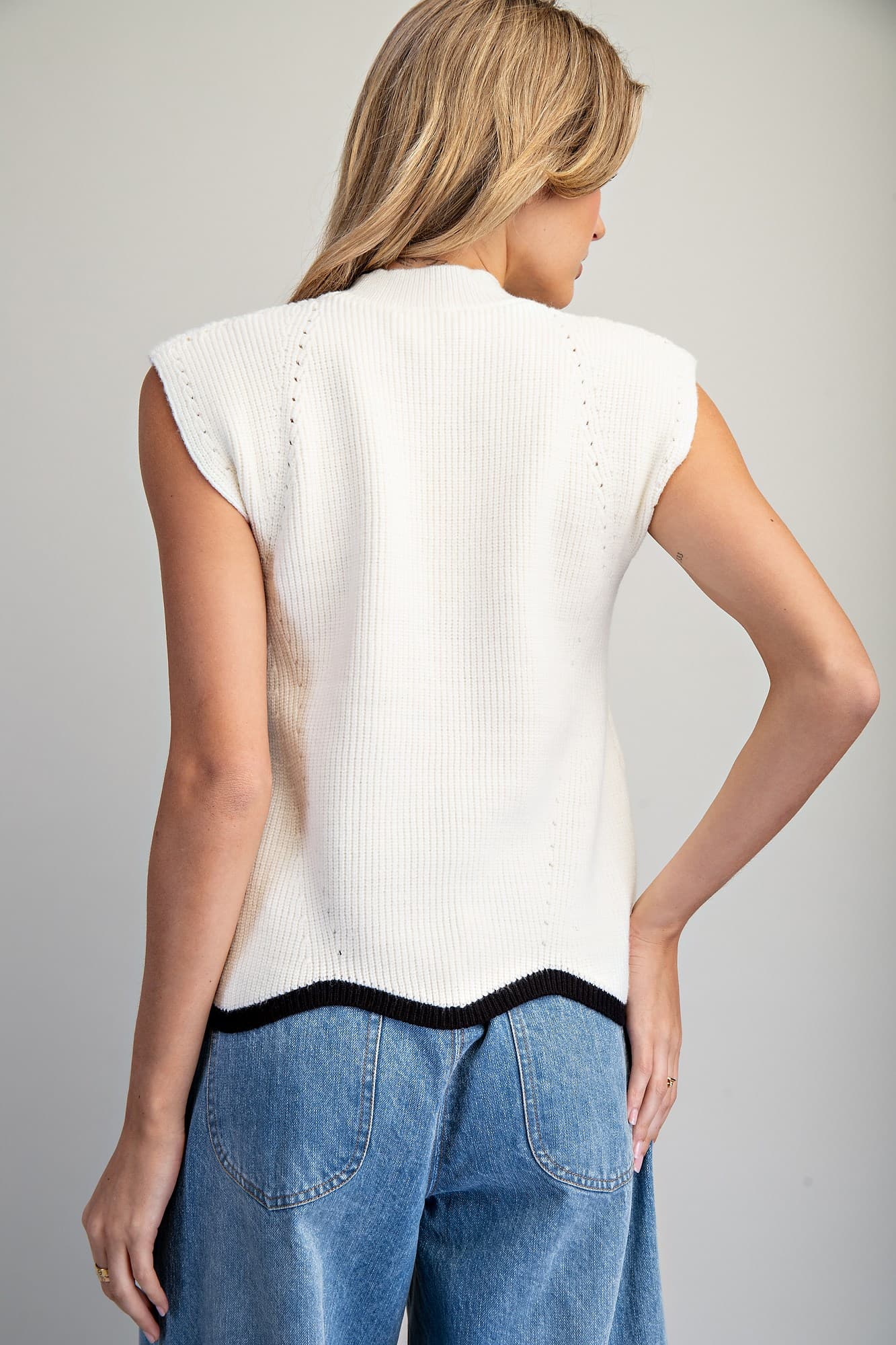 SH15767 - OFF WHITE