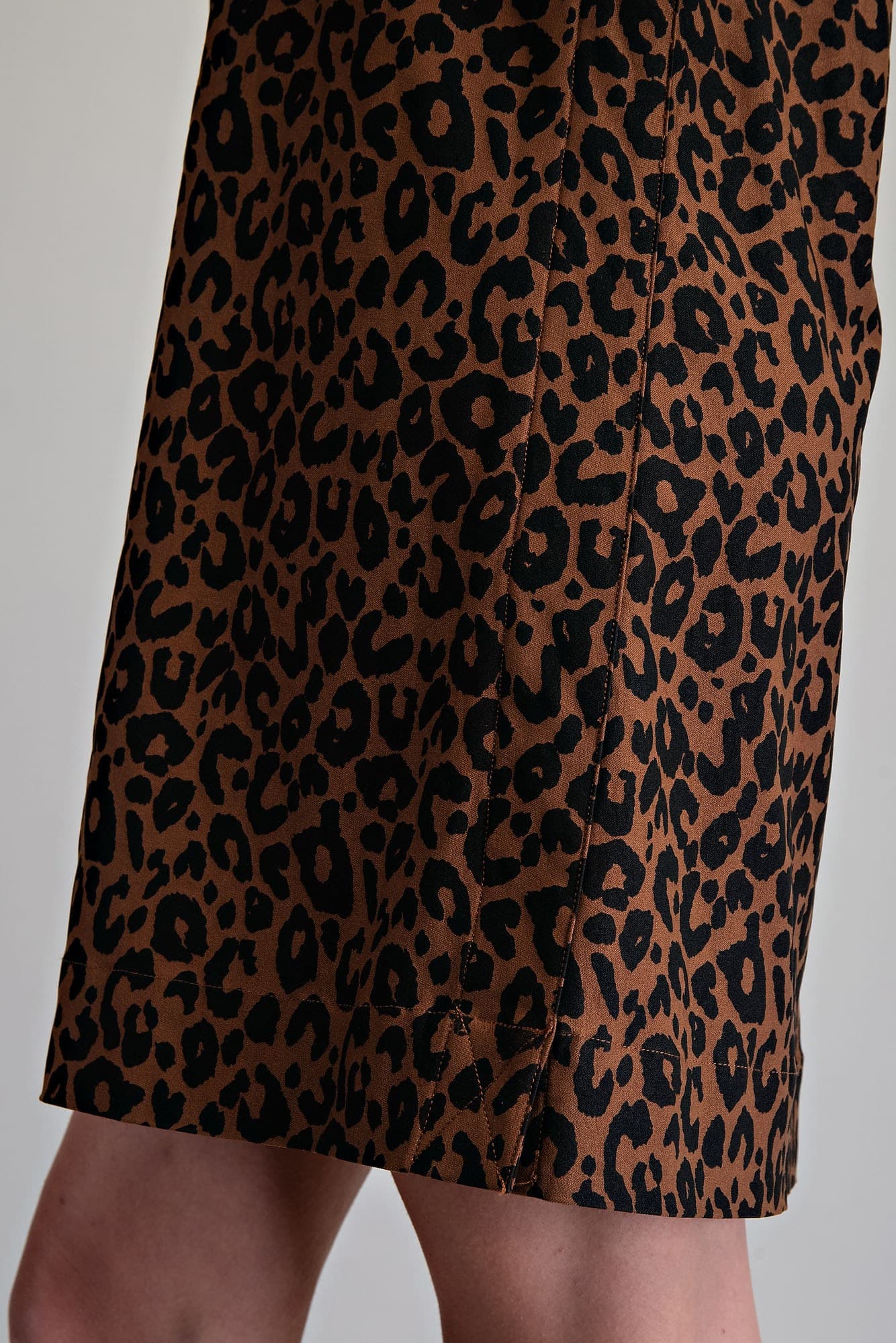 DK16201 - LEOPARD