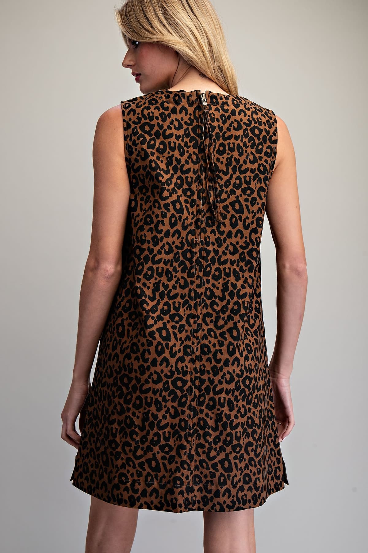 DK16201 - LEOPARD