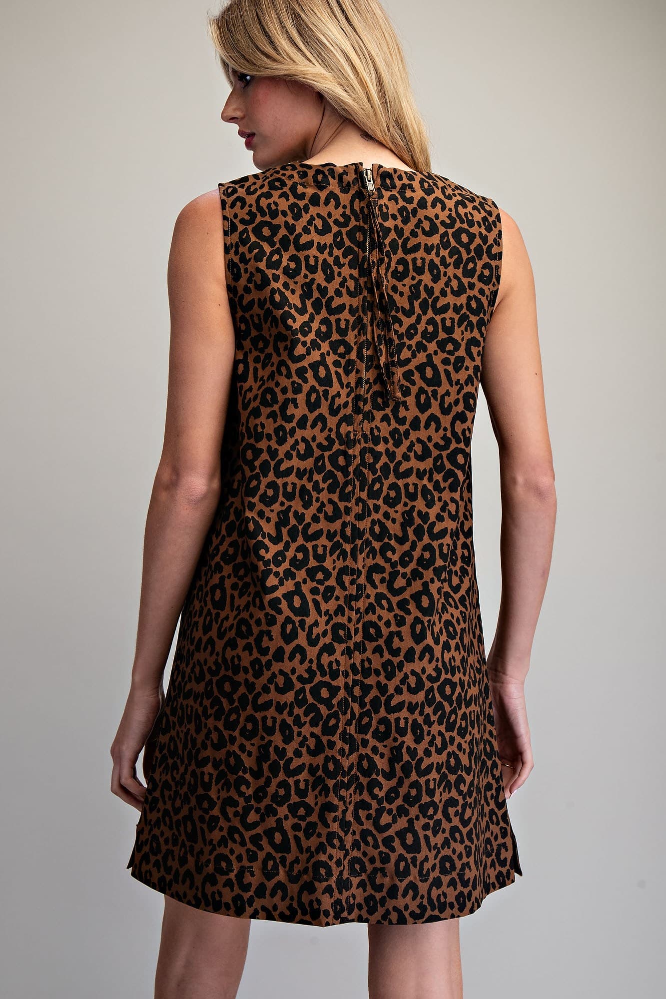 DK16201 - LEOPARD