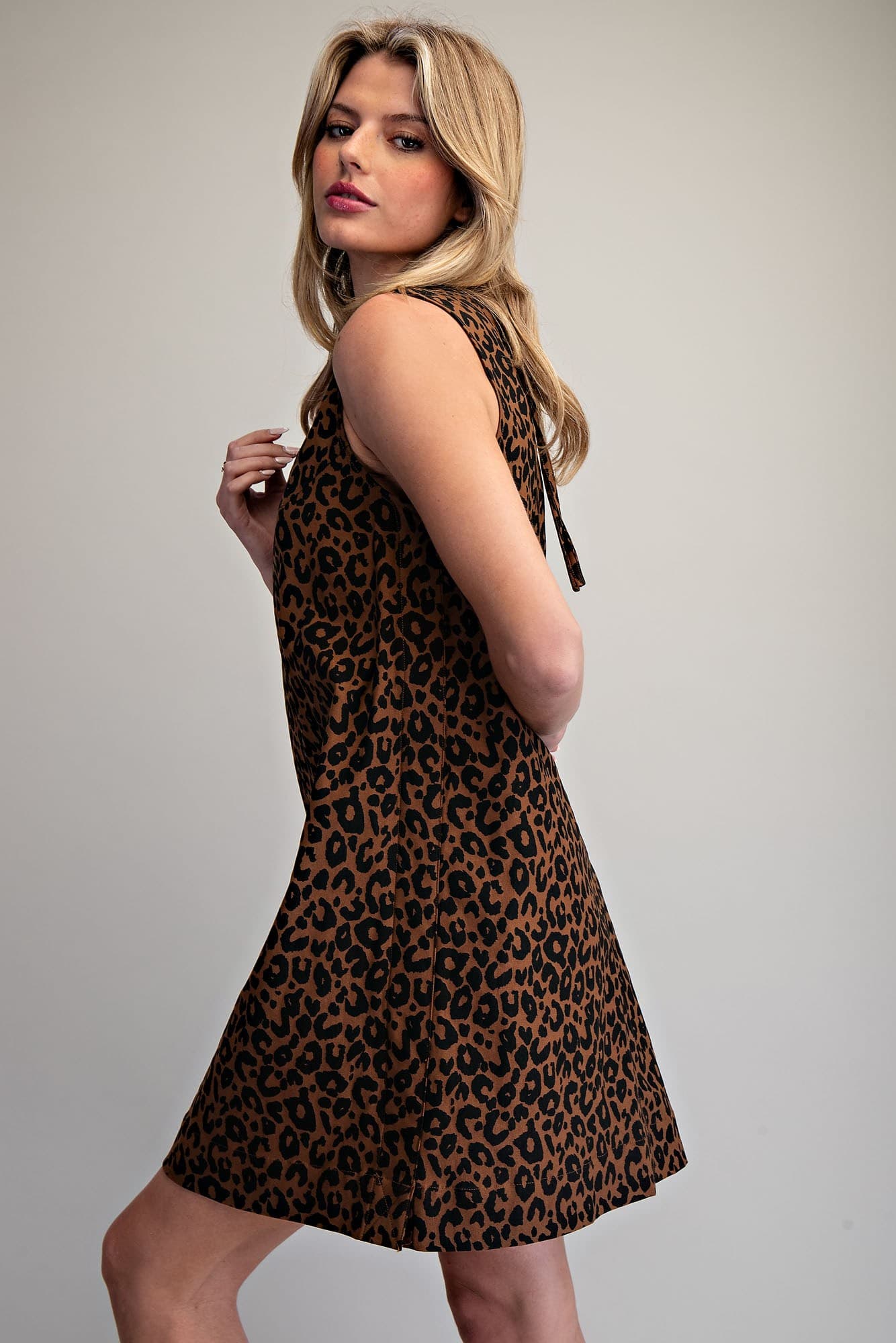 DK16201 - LEOPARD