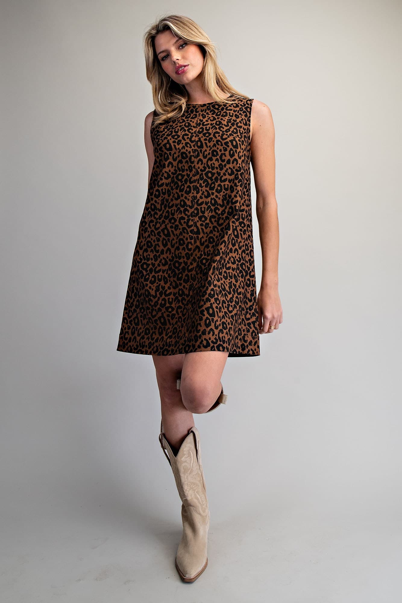 DK16201 - LEOPARD