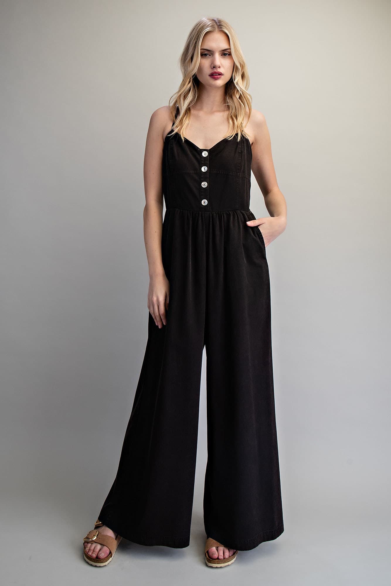BK16202 - ASH BLACK