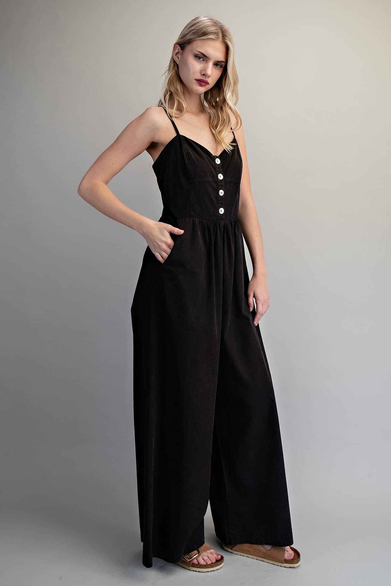 BK16202 - ASH BLACK