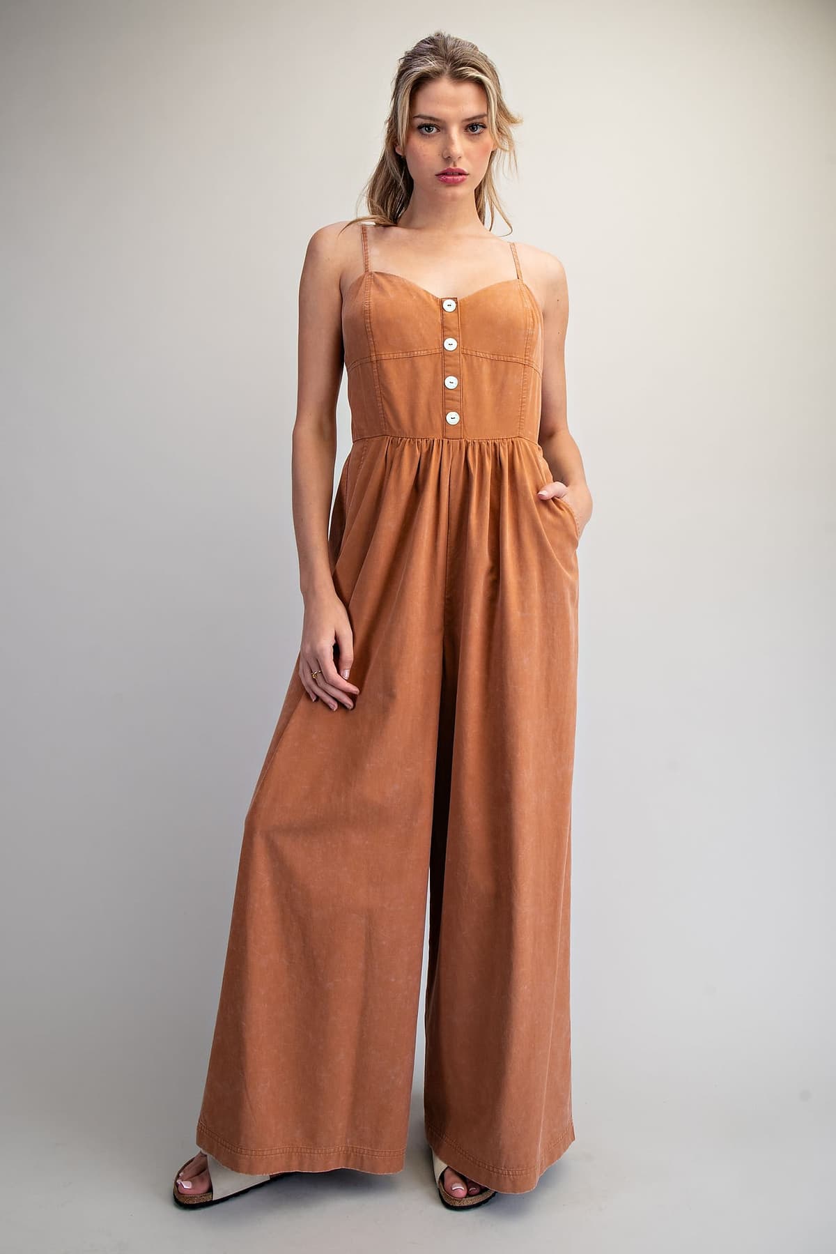 BK16202 - CLAY