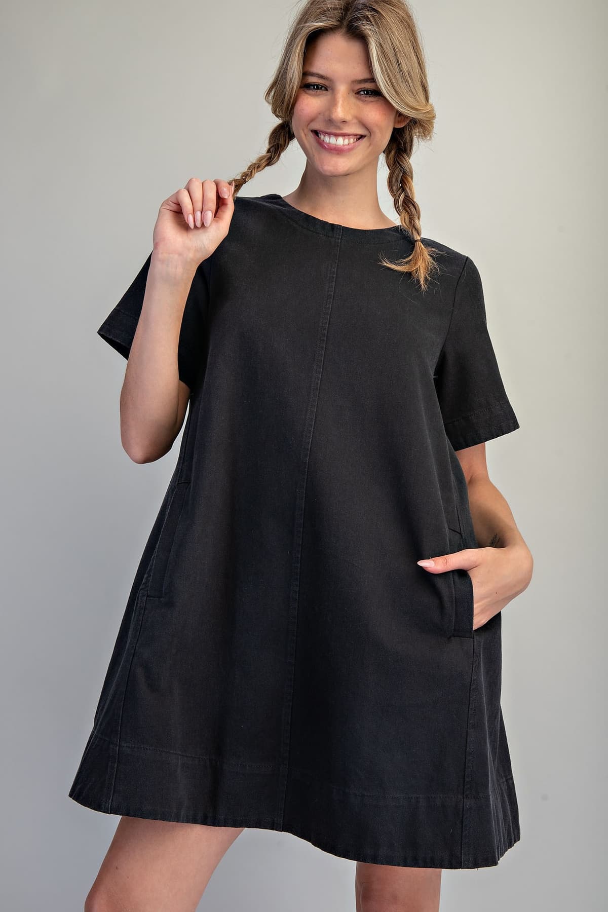 DK16244 - ASH BLACK