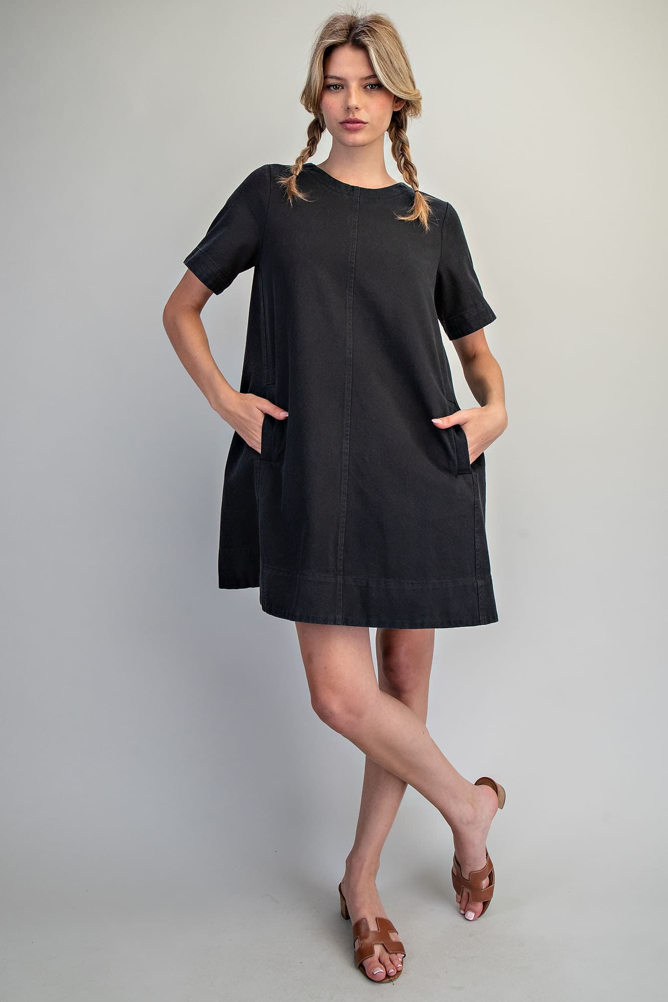 DK16244 - ASH BLACK
