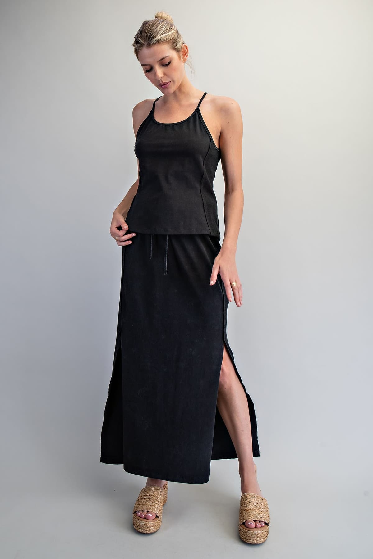 TK16209 - ASH BLACK