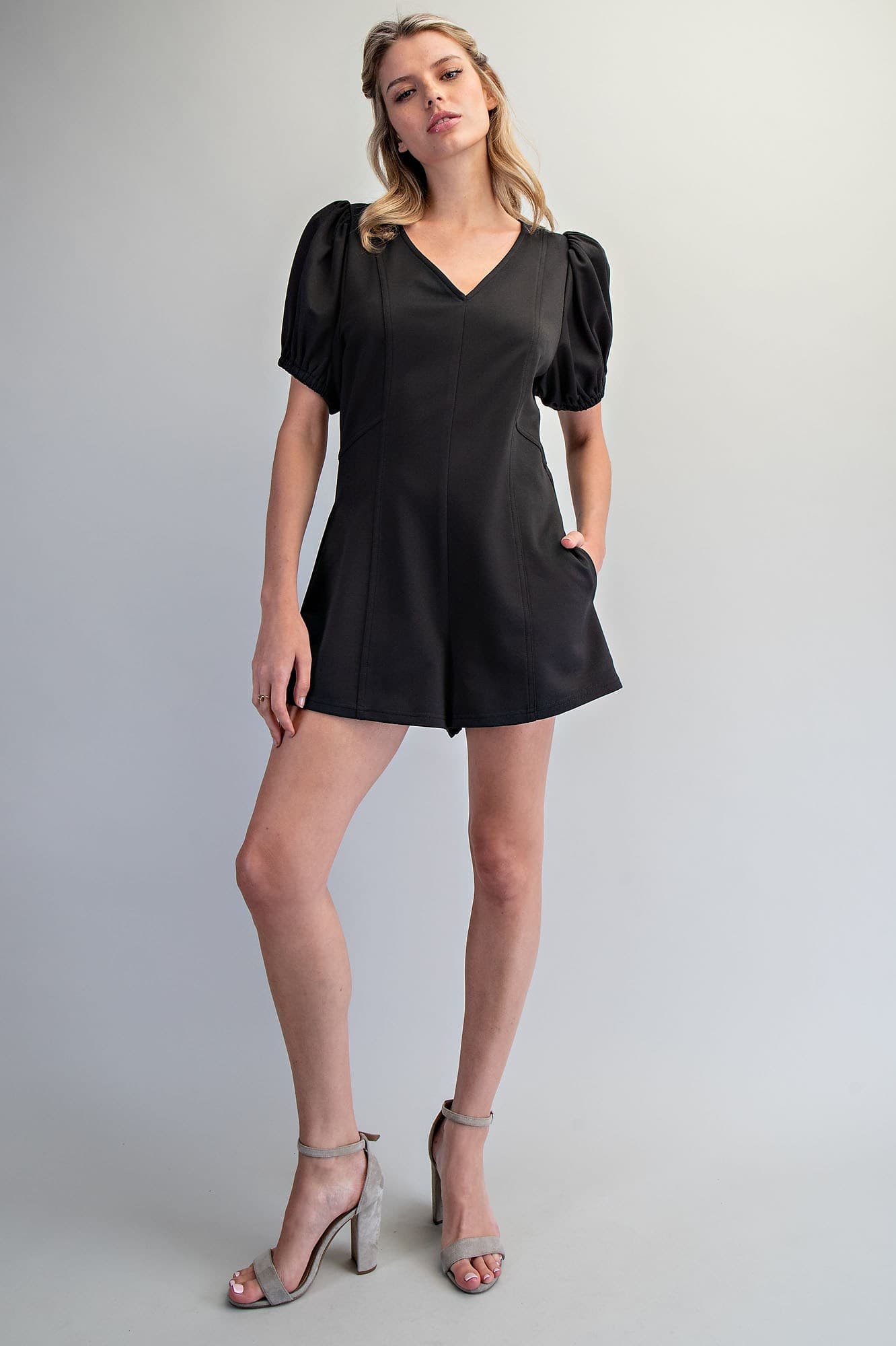 BH15720 - BLACK