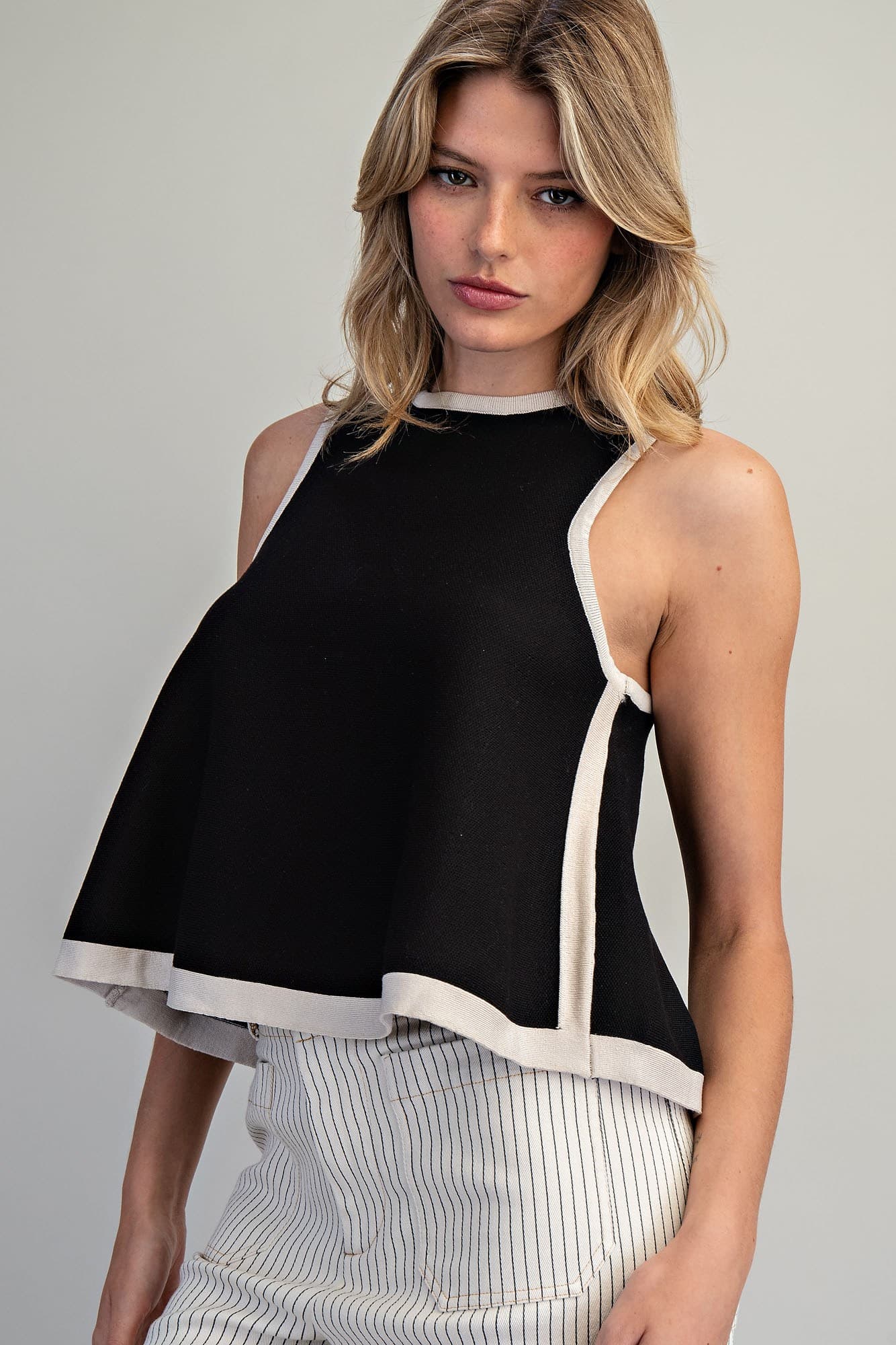 SK16083 - BLACK