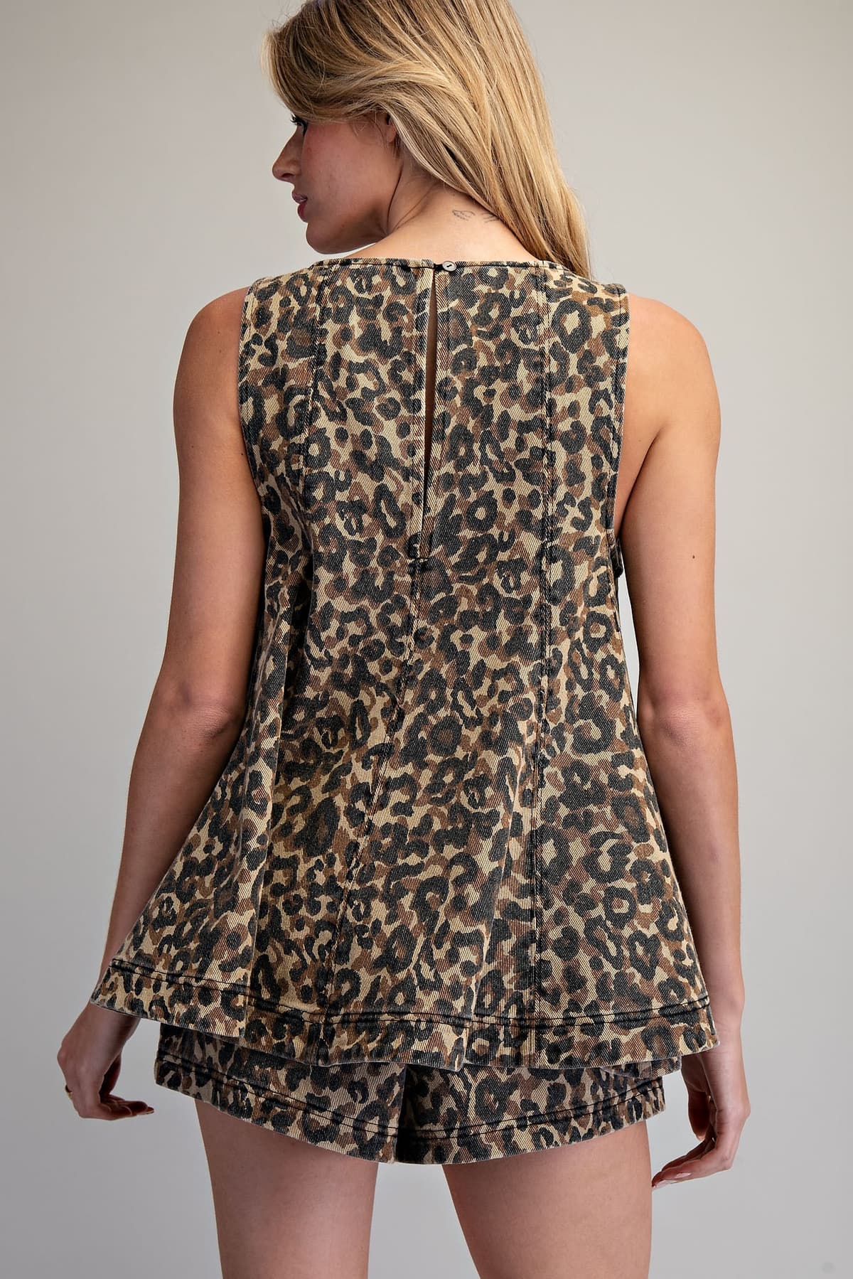 TH15774 - WILD TAUPE