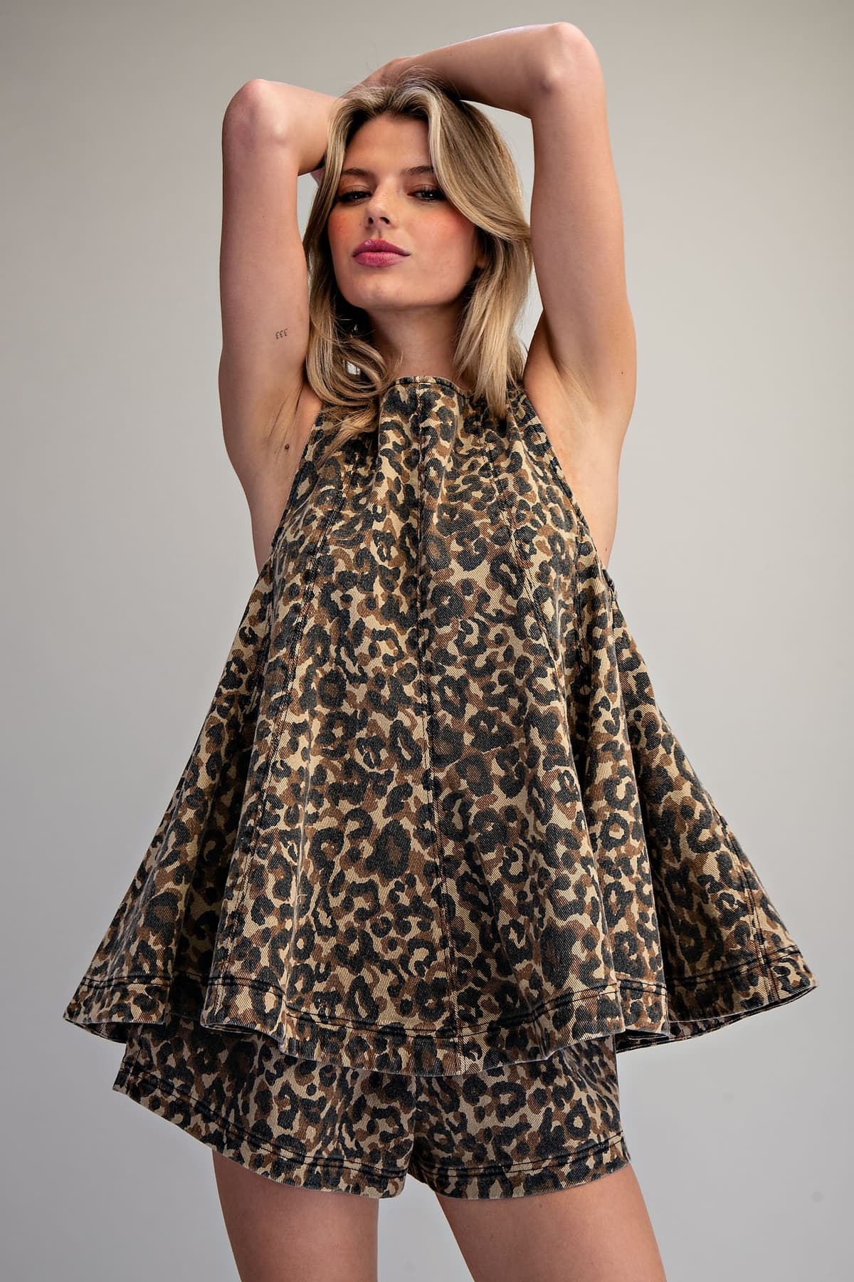 TH15774 - WILD TAUPE