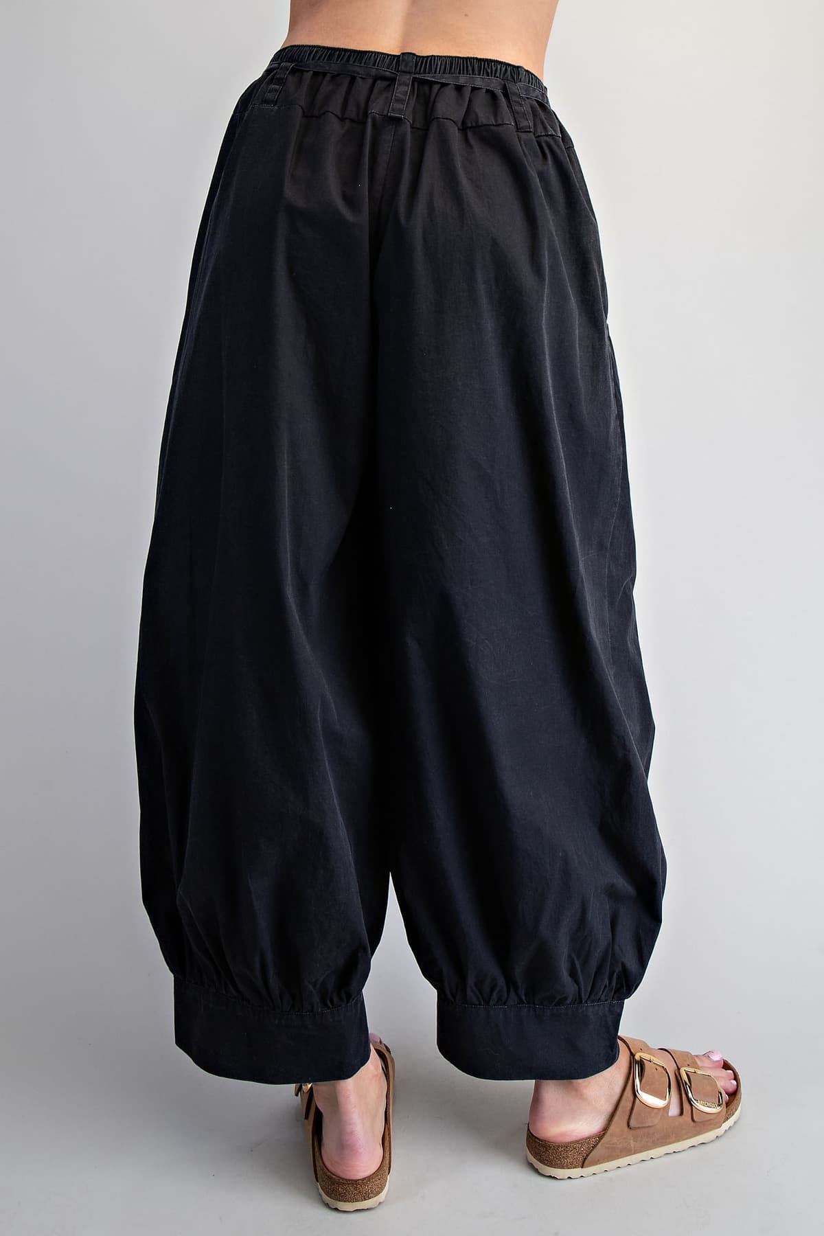 PH15811 - ASH BLACK