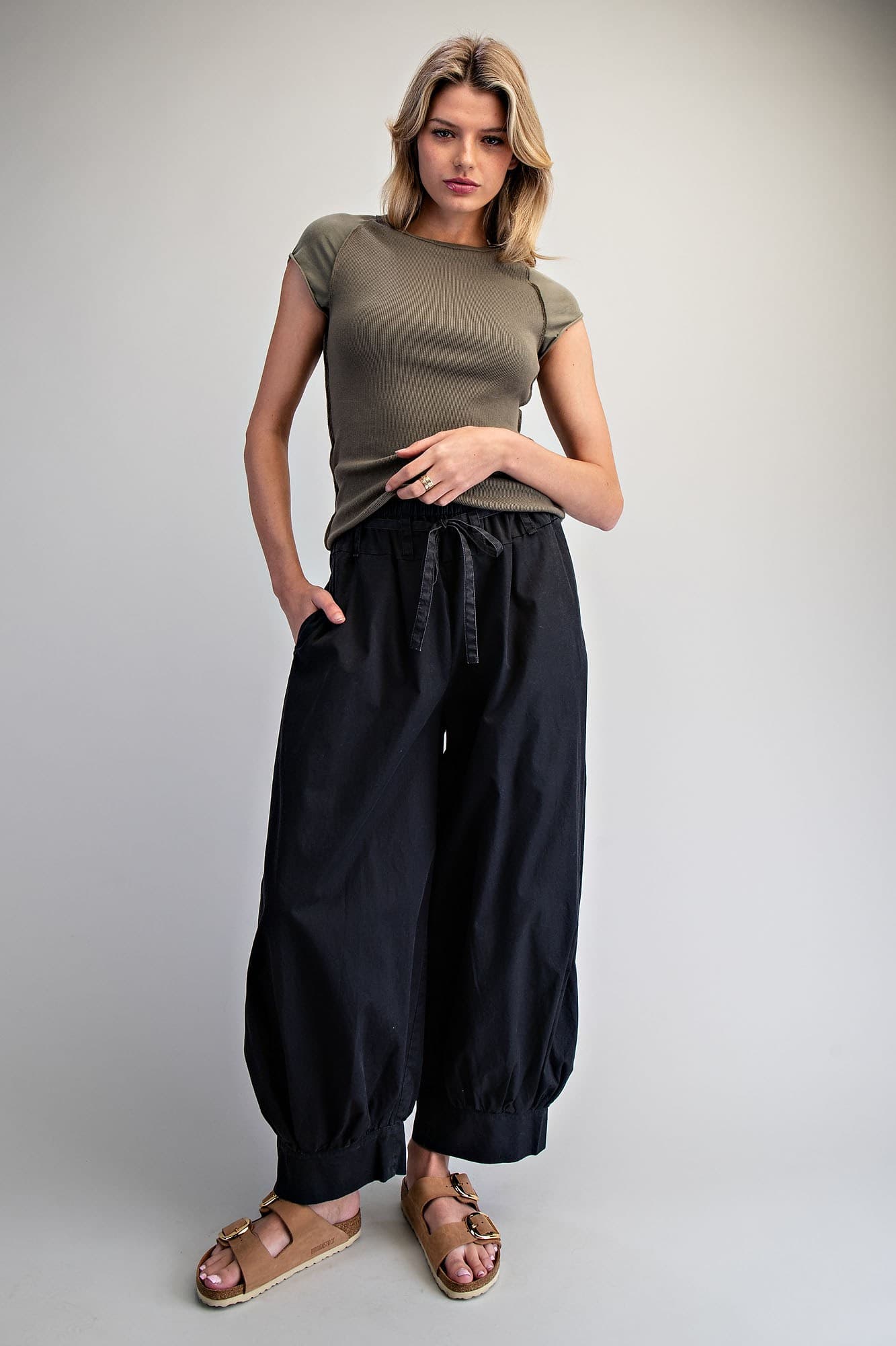 PH15811 - ASH BLACK