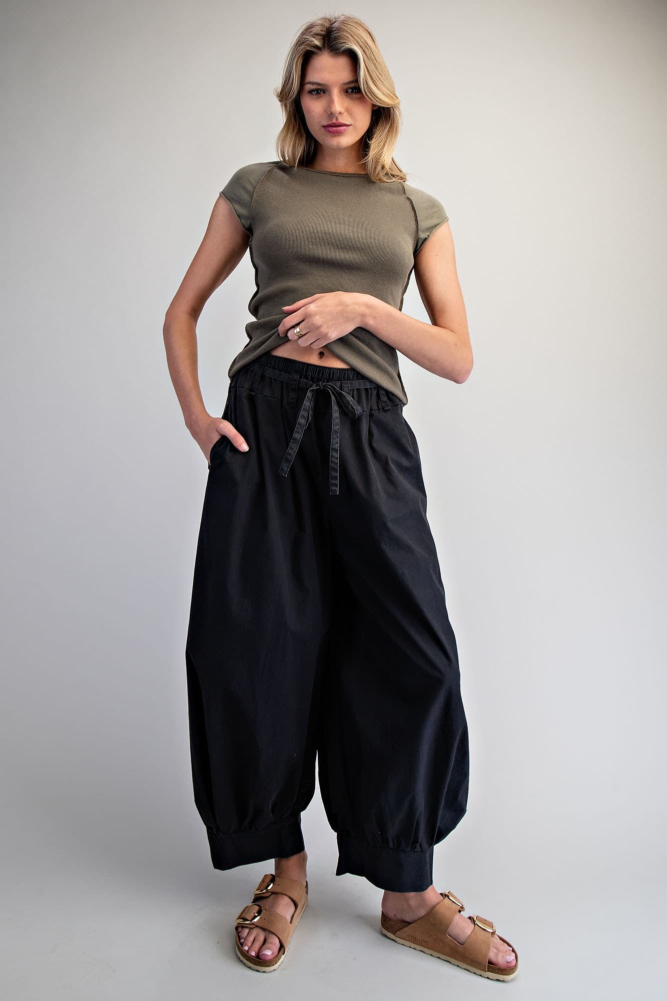 PH15811 - ASH BLACK