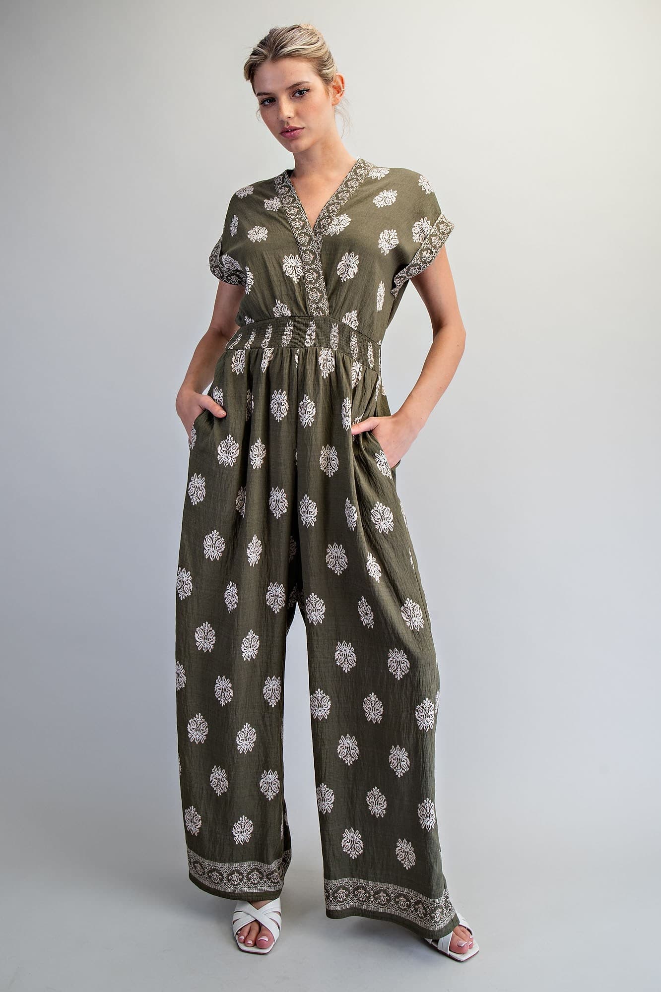 BH15618 - OLIVE