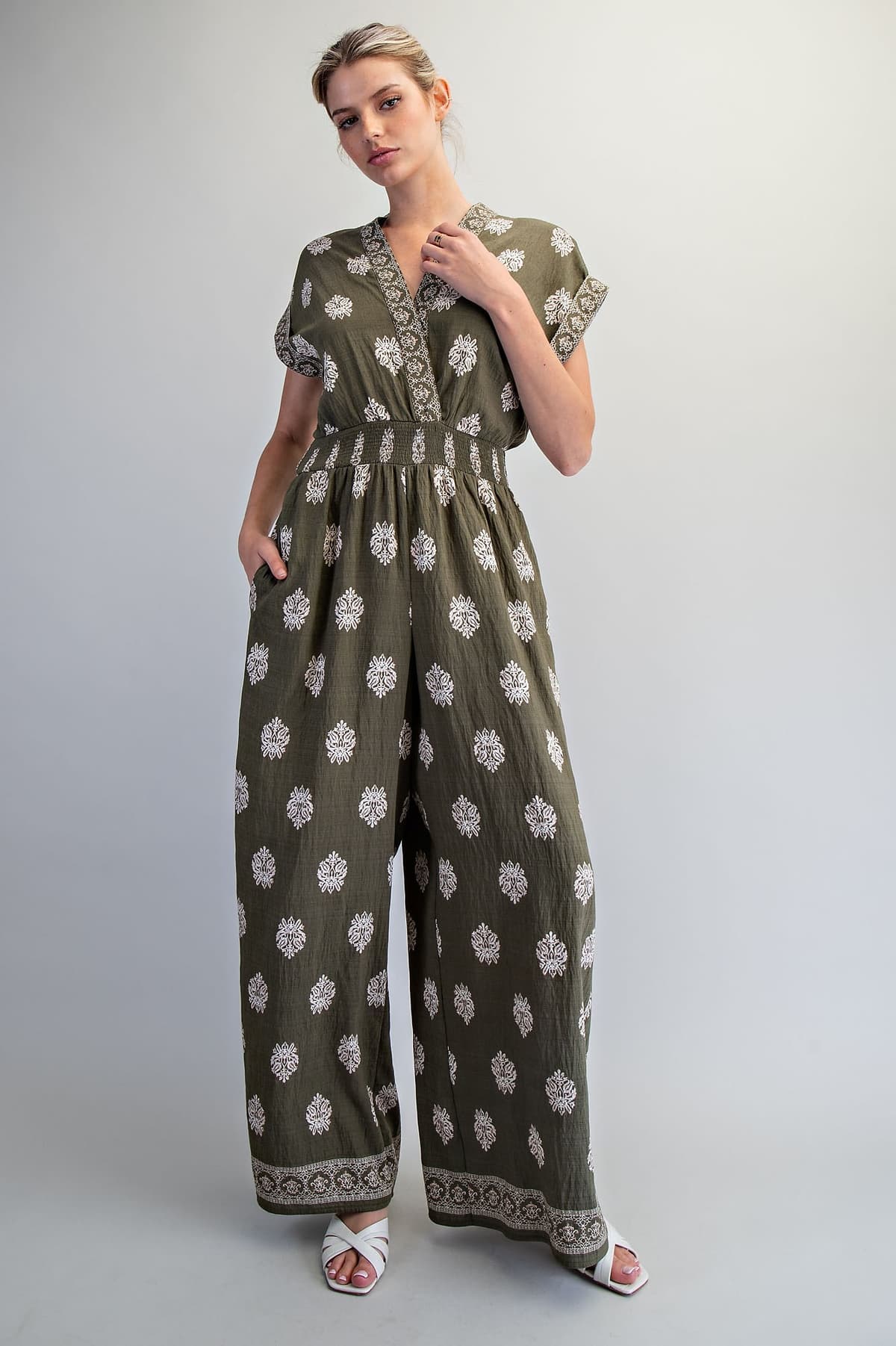 BH15618 - OLIVE