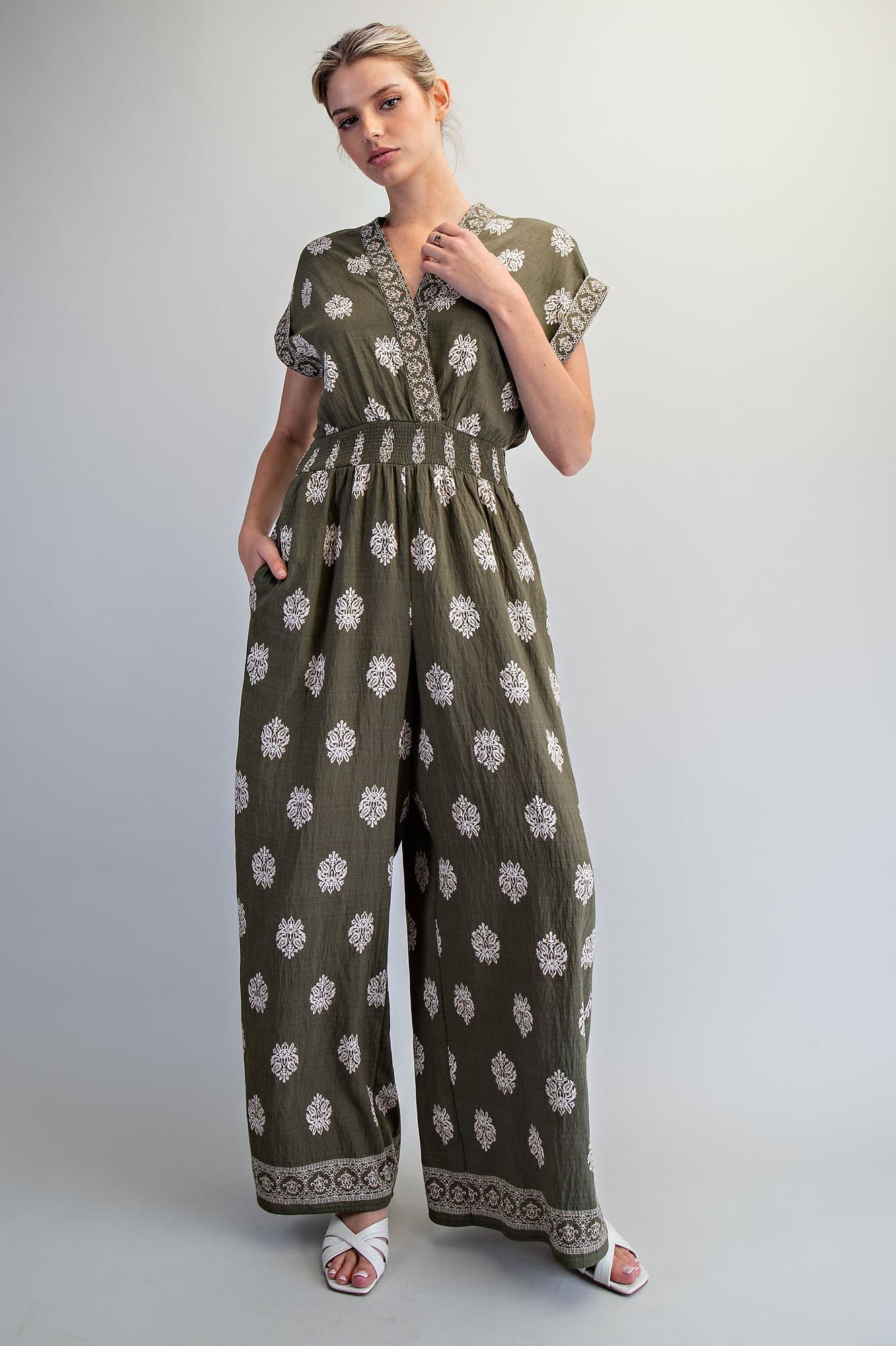 BH15618 - OLIVE