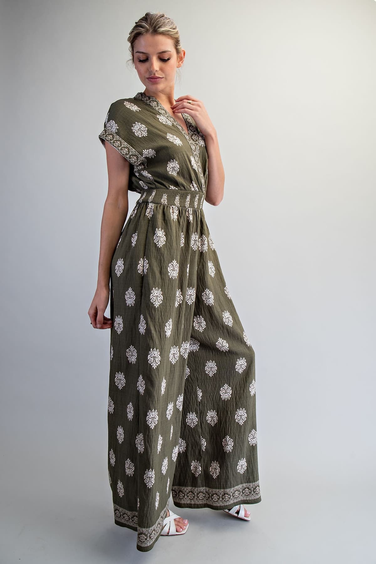 BH15618 - OLIVE