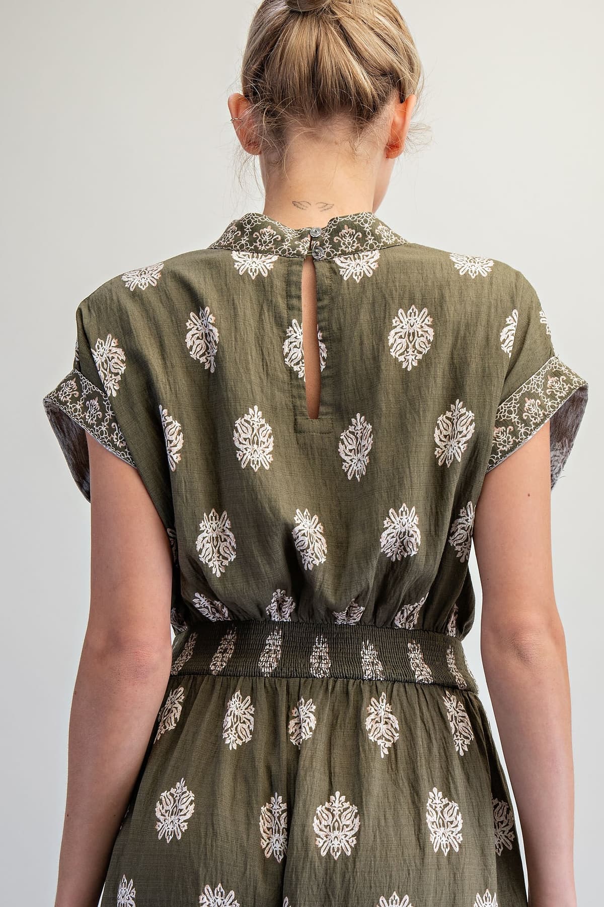 BH15618 - OLIVE