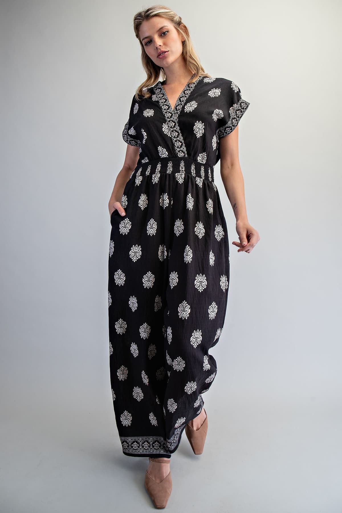 BH15618 - BLACK