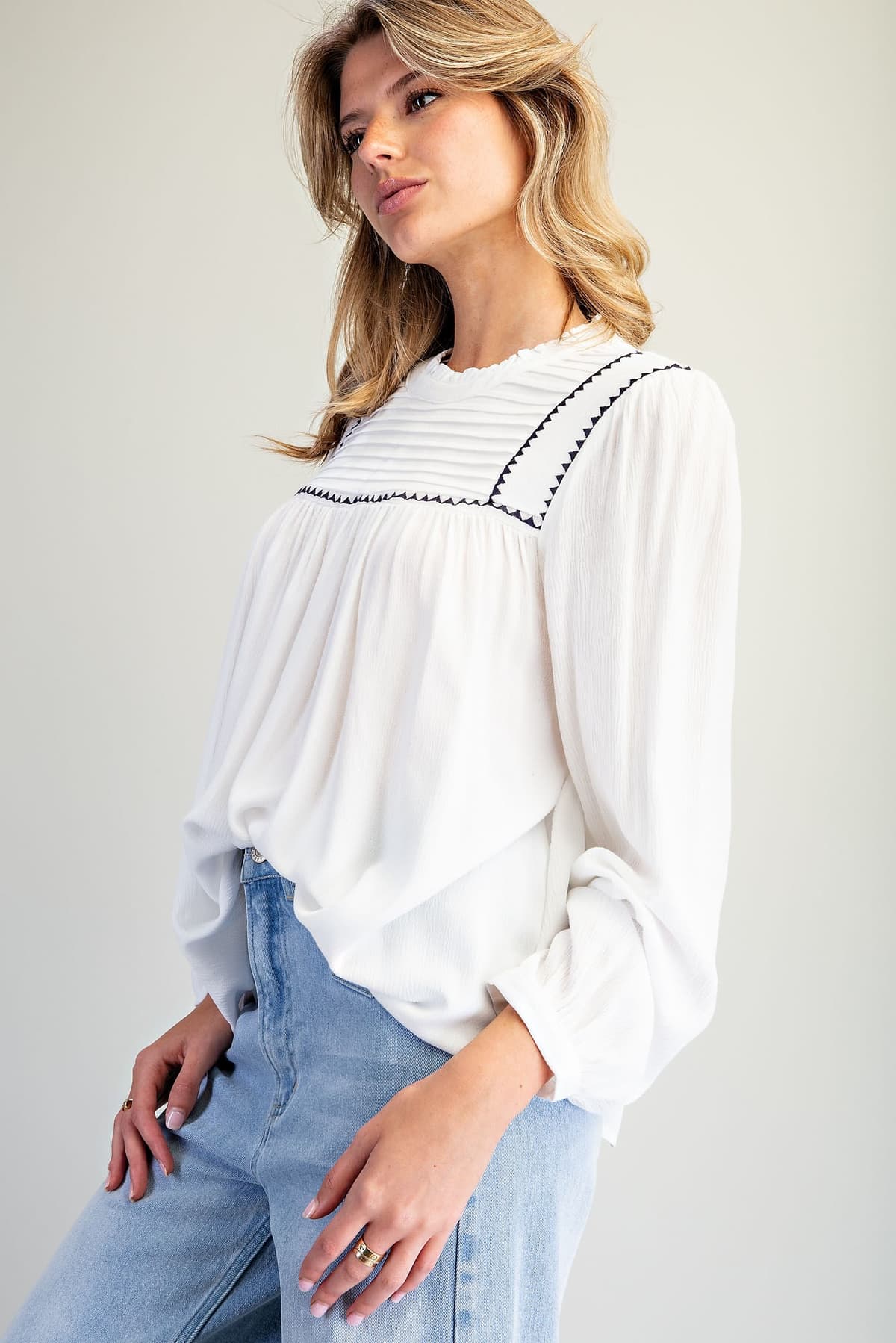 TK16140 - OFF WHITE