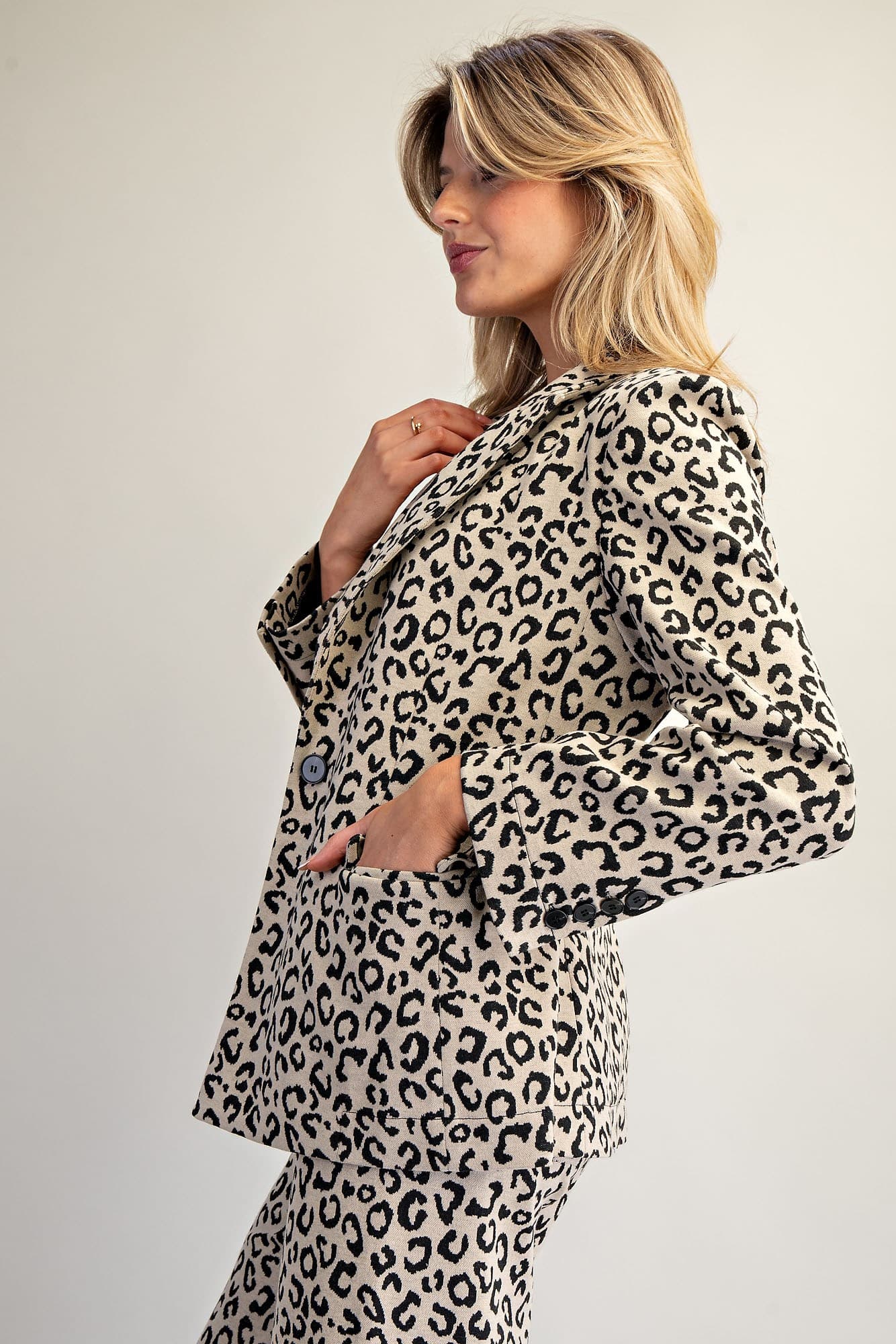 JK16273 - TAUPE