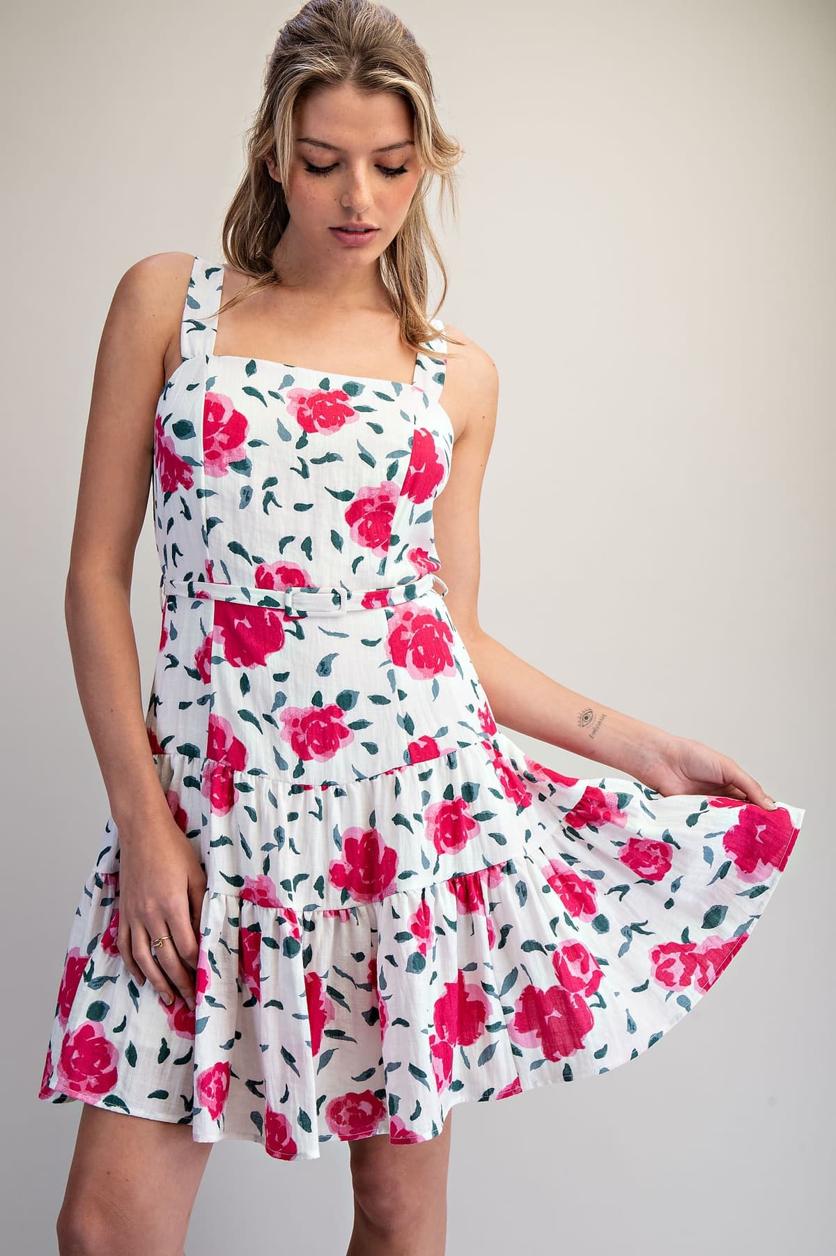 DK16007 - ROSE GARDEN