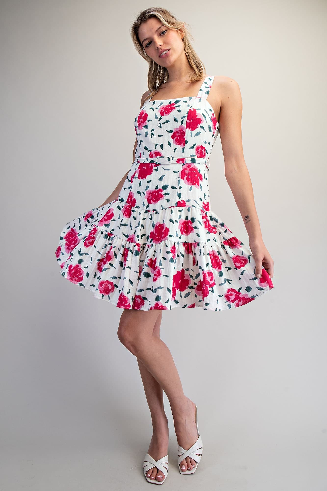 DK16007 - ROSE GARDEN