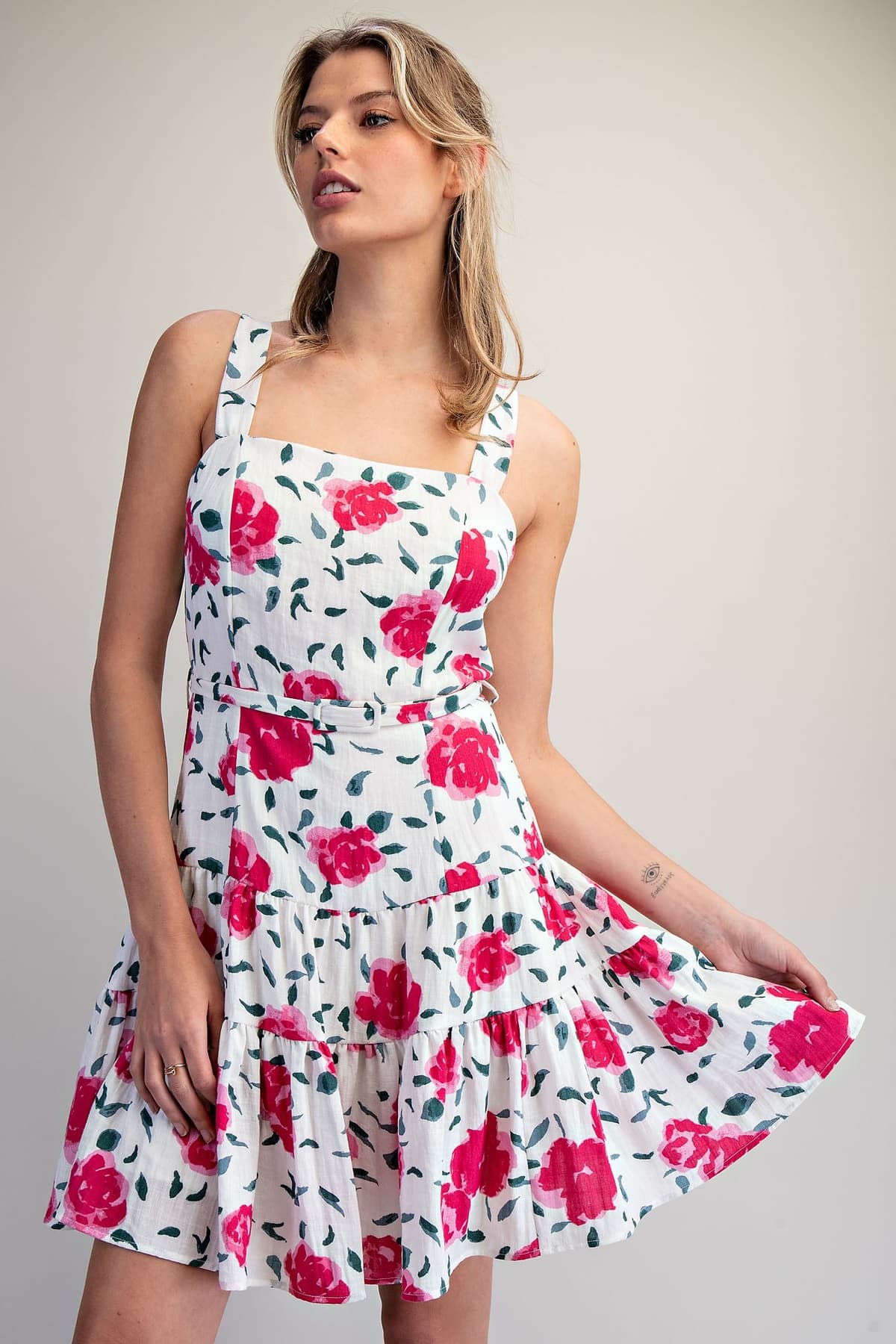 DK16007 - ROSE GARDEN