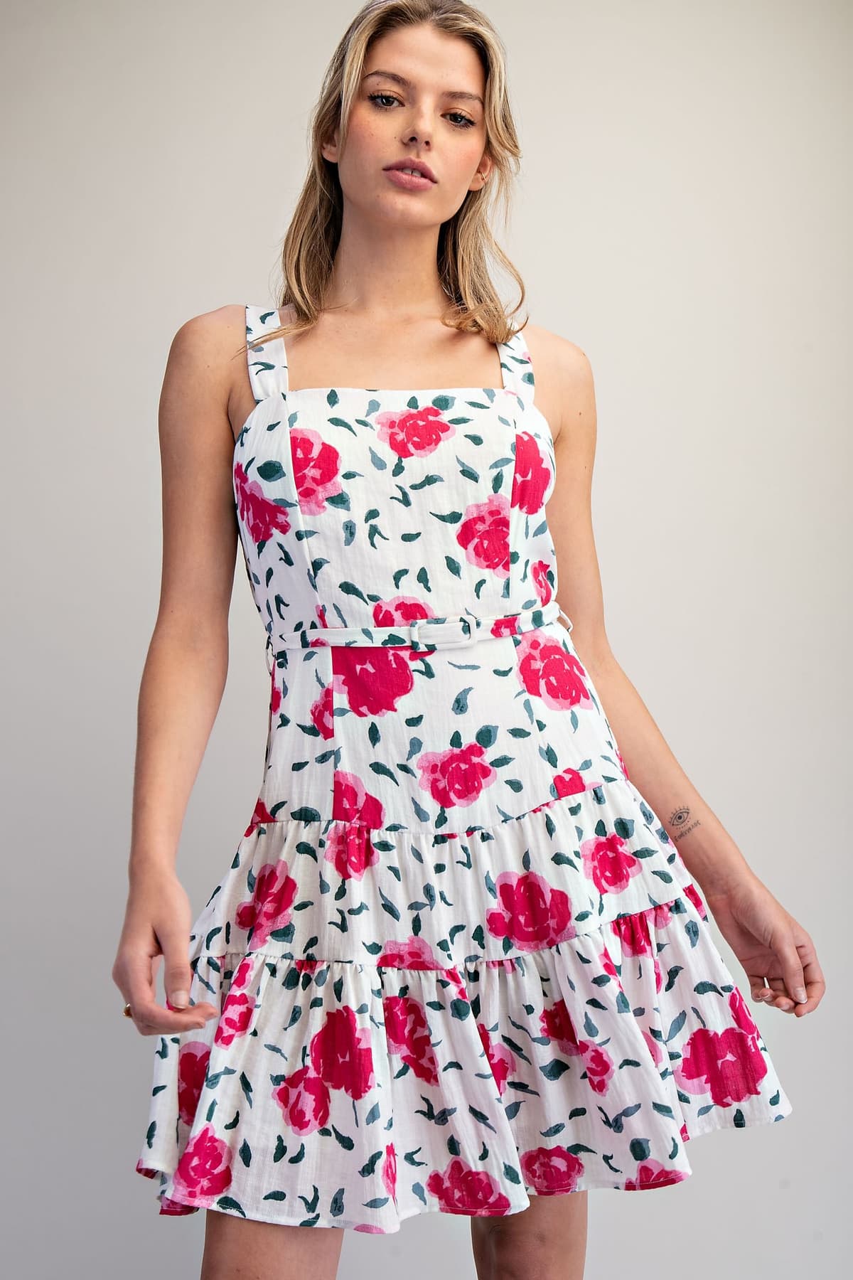 DK16007 - ROSE GARDEN