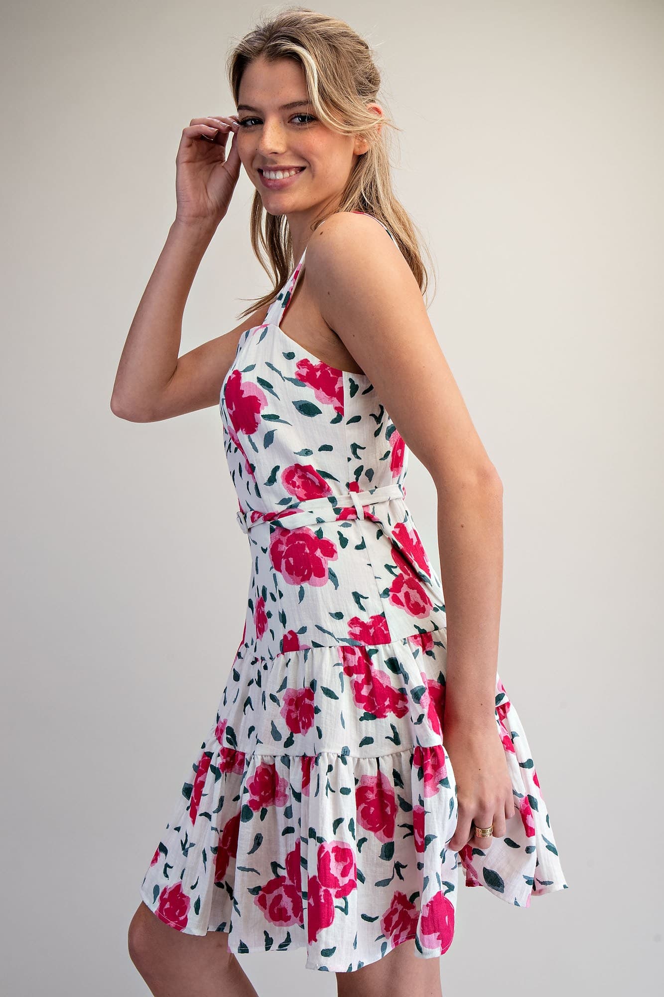 DK16007 - ROSE GARDEN